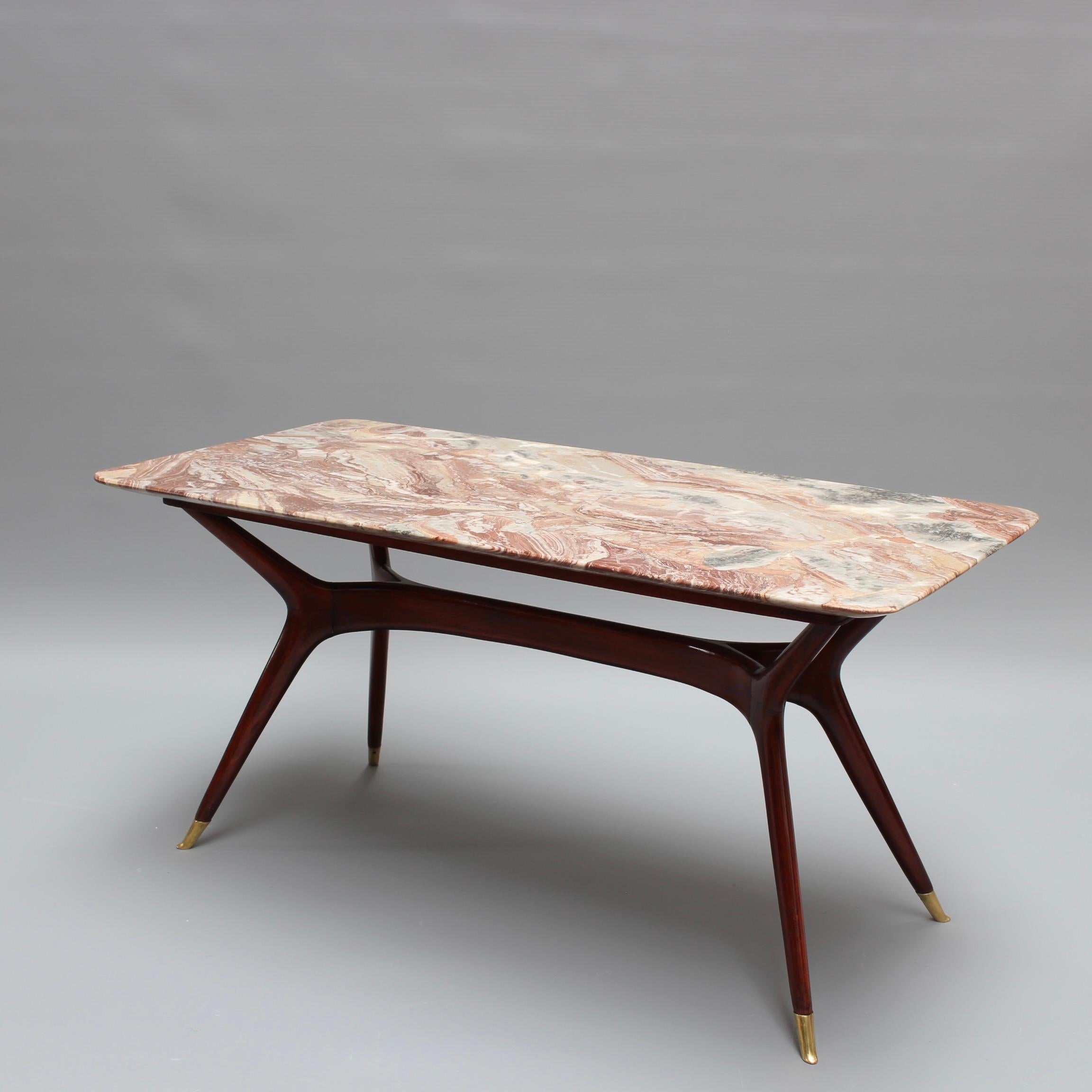 Mid-Century Italian Coffee Table with Marble Top Attributed to Ico Parisi  In Good Condition For Sale In London, GB