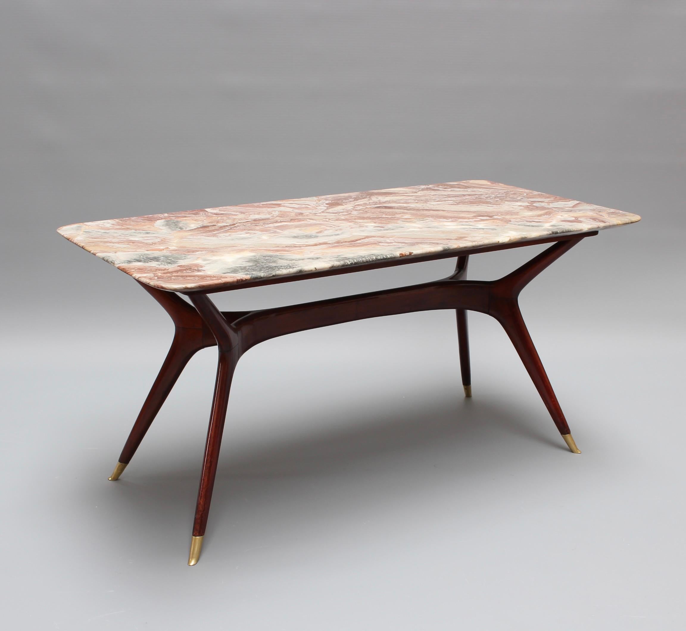 Mid-Century Italian Coffee Table with Marble Top Attributed to Ico Parisi  For Sale 1