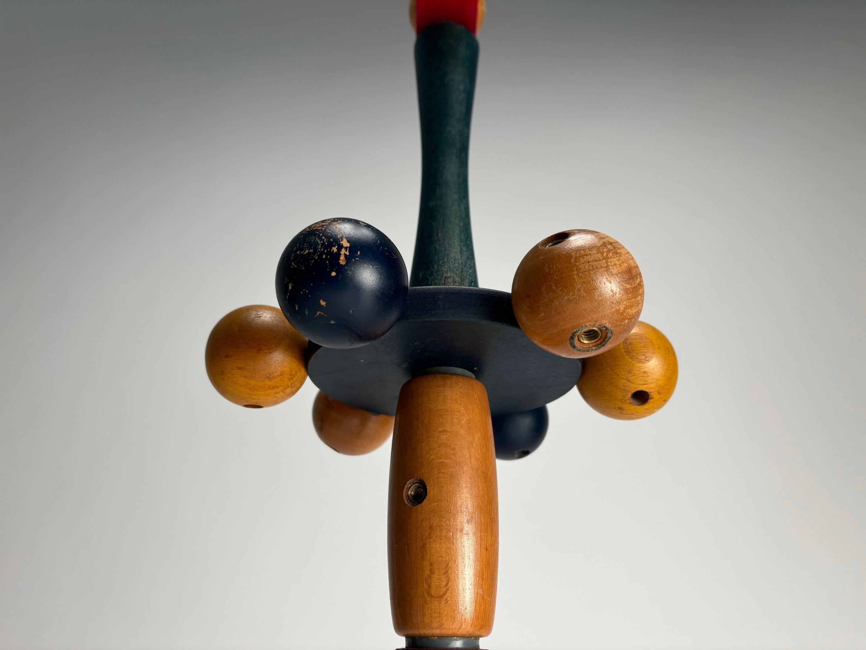 Mid-Century Italian Colored Wooden Children's Coat Rack, Reguitti, 1950s In Good Condition For Sale In Argelato, BO