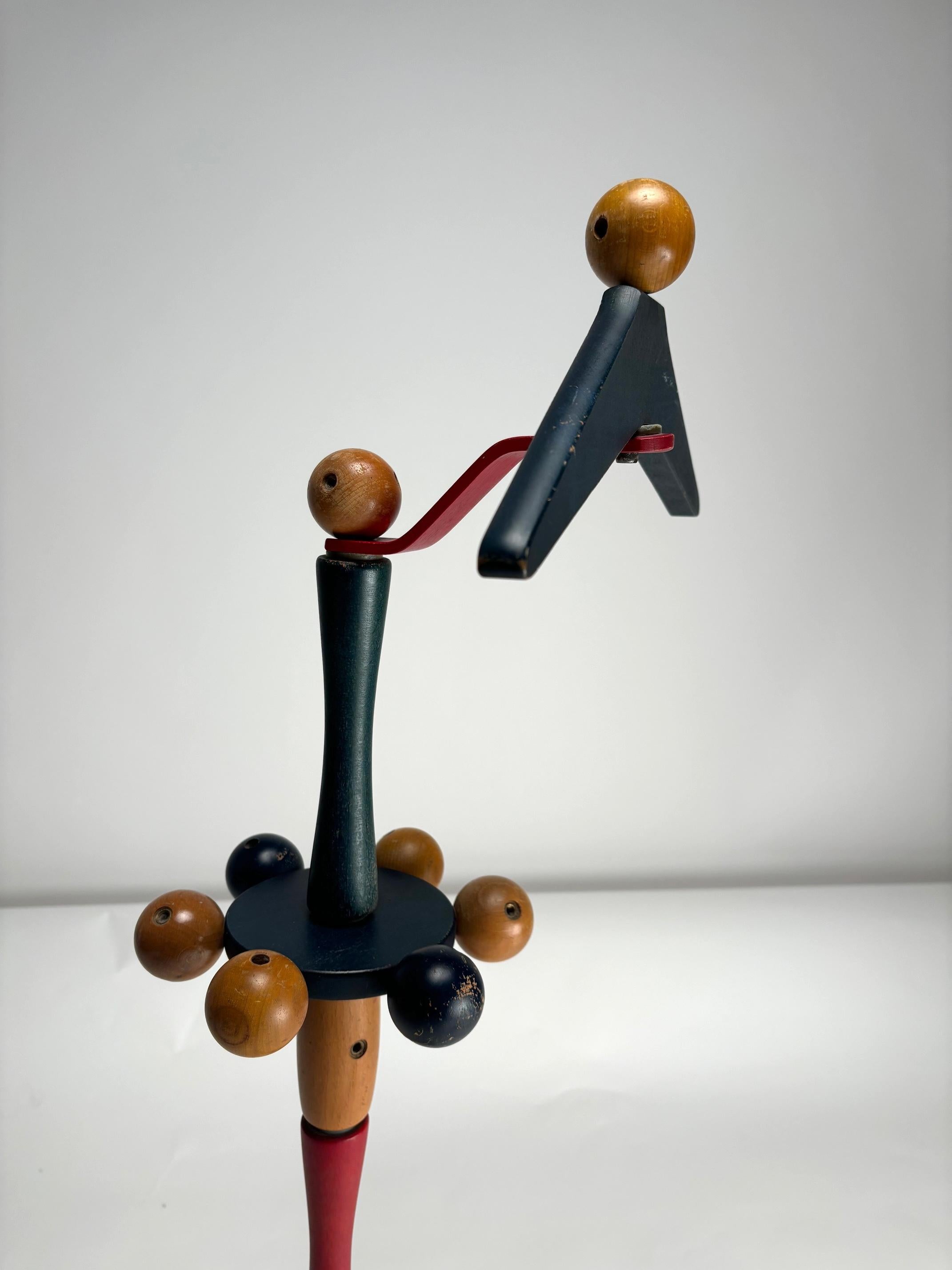 Mid-Century Italian Colored Wooden Children's Coat Rack, Reguitti, 1950s For Sale 1