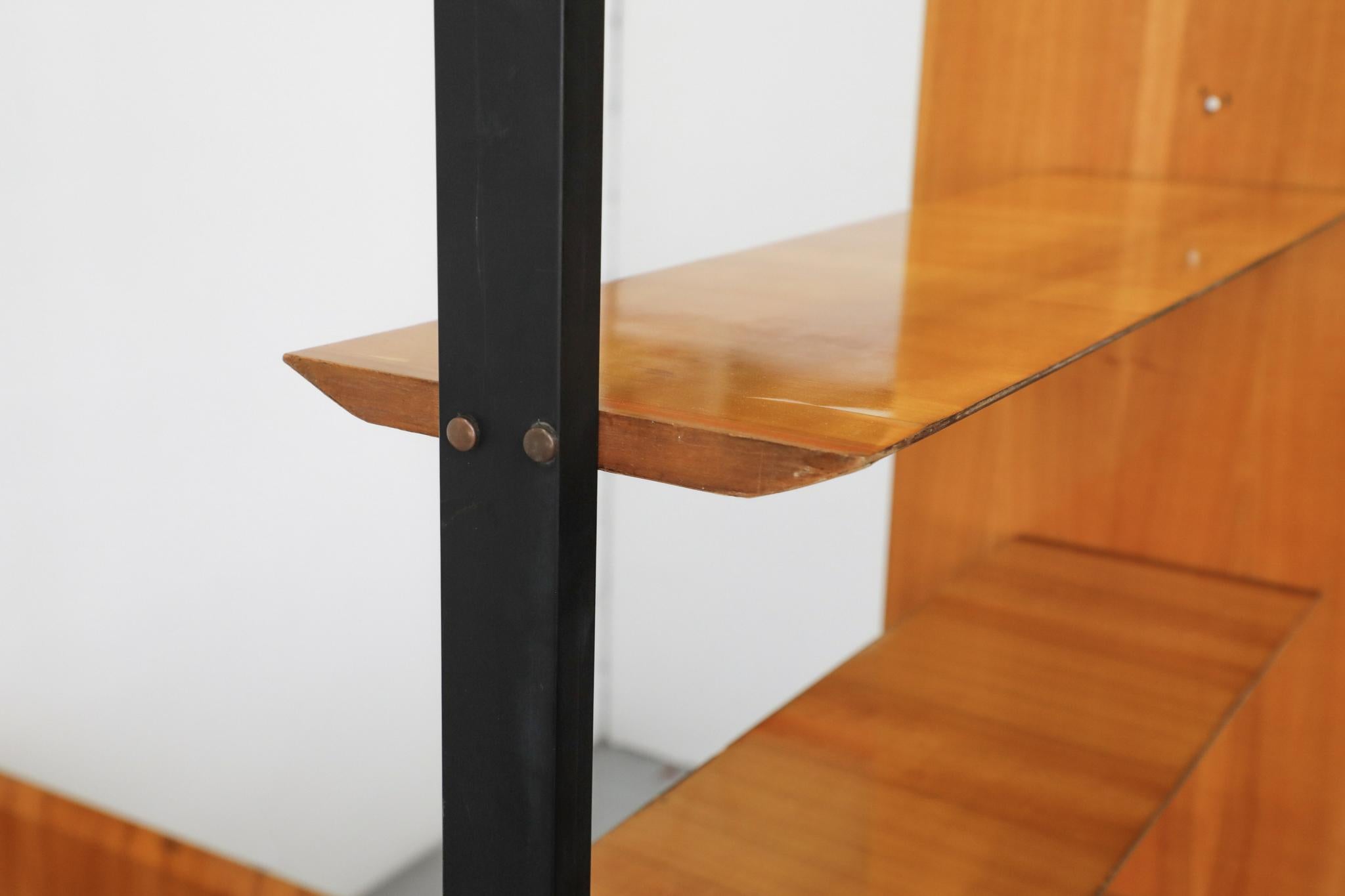 Mid-Century Italian Corner Shelving Unit & Cabinet in Gio Ponti Style For Sale 4