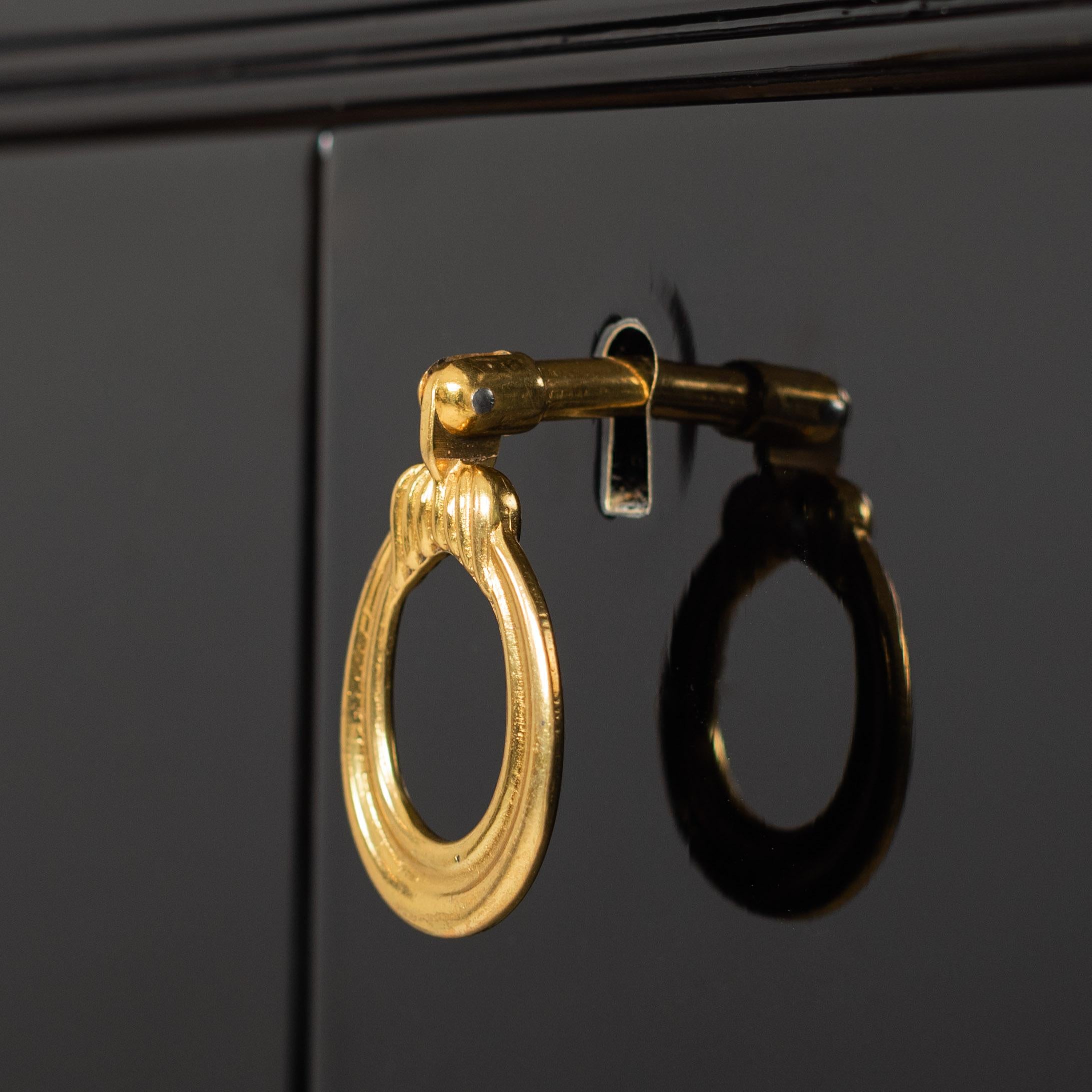 Mid-Century Italian Credenza Black Lacquer Brass Details by Vittorio Dassi 1950s For Sale 5