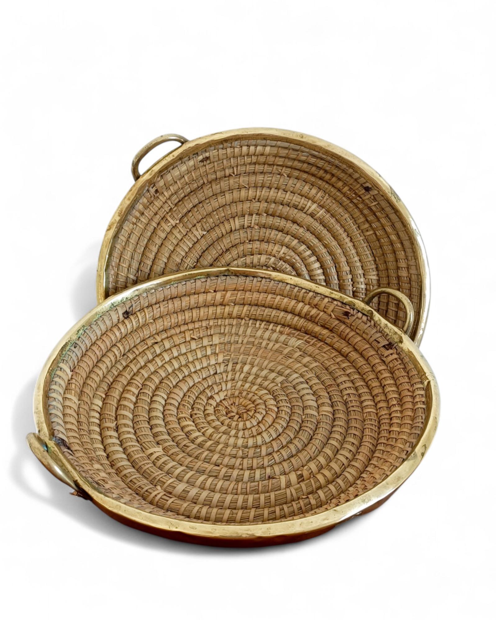 Cestas/centros de mesa de ratán y latón estilo Crespi italiano de mediados de siglo, años 70 Ratán en venta