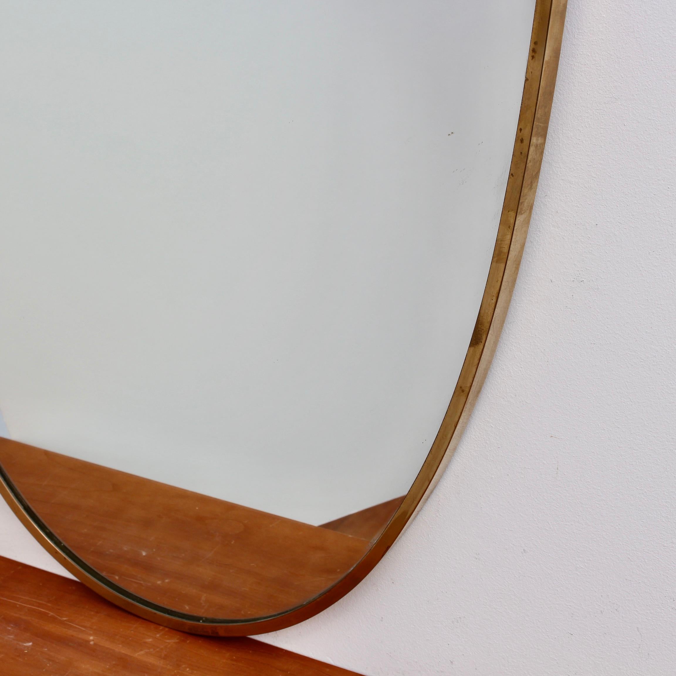 Midcentury Italian Crest-Shaped Wall Mirror with Brass Frame, circa 1950s 5