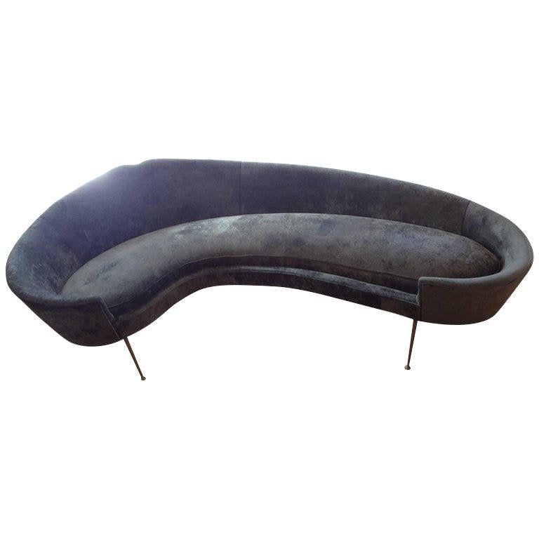 Italian Modern Curved Sofa with Brass Legs Attributed to Federico Munari For Sale 4