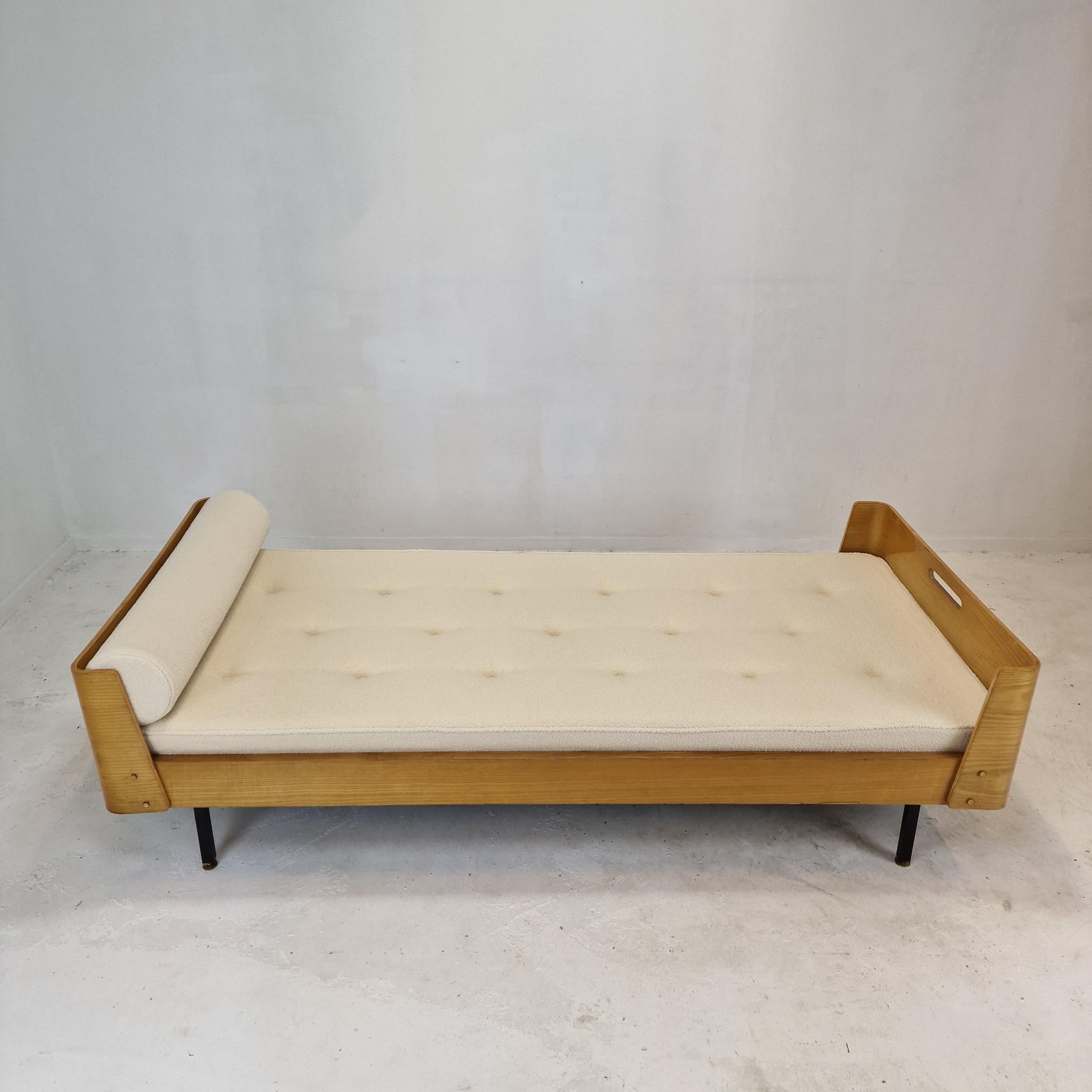 Mid-Century Modern Mid Century Italian Daybed by Gastone Rinaldi for Rima, 1950s For Sale