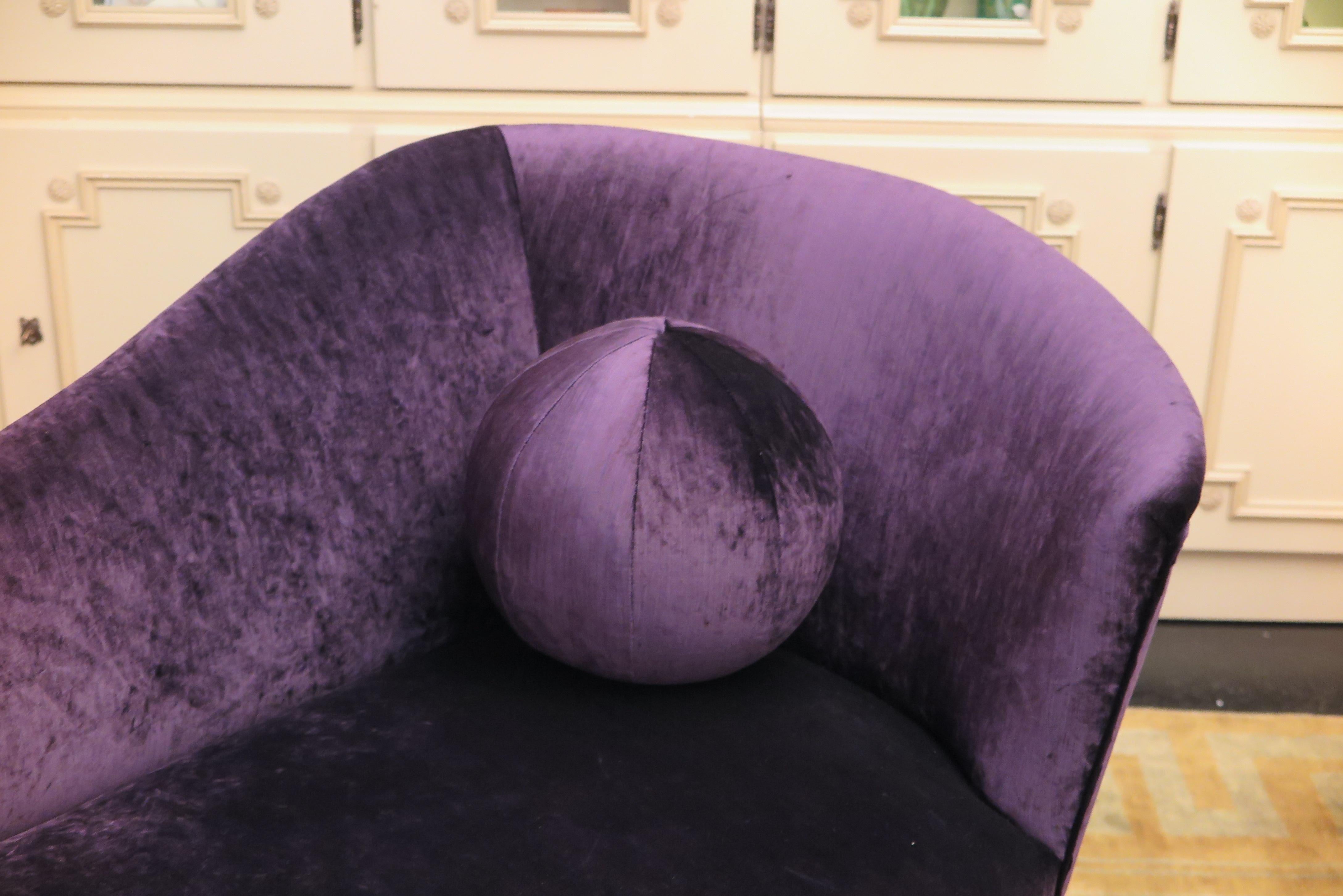 purple velvet daybed