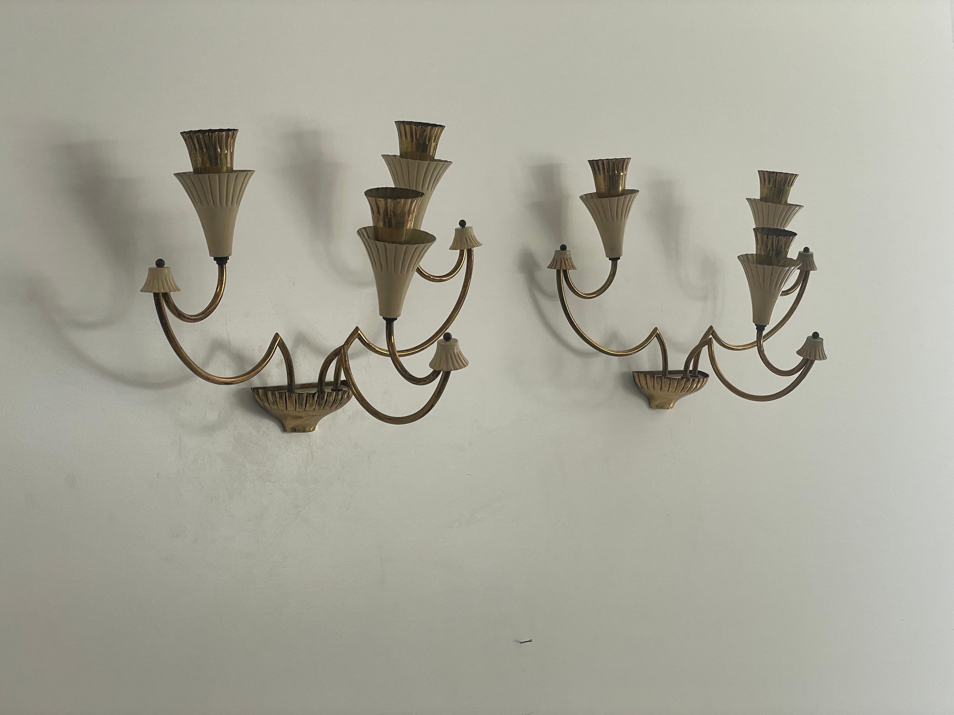 Pareja de candelabros Sputnik de 3 brazos de diseño italiano de mediados de siglo, años 50, Italia Italiano en venta
