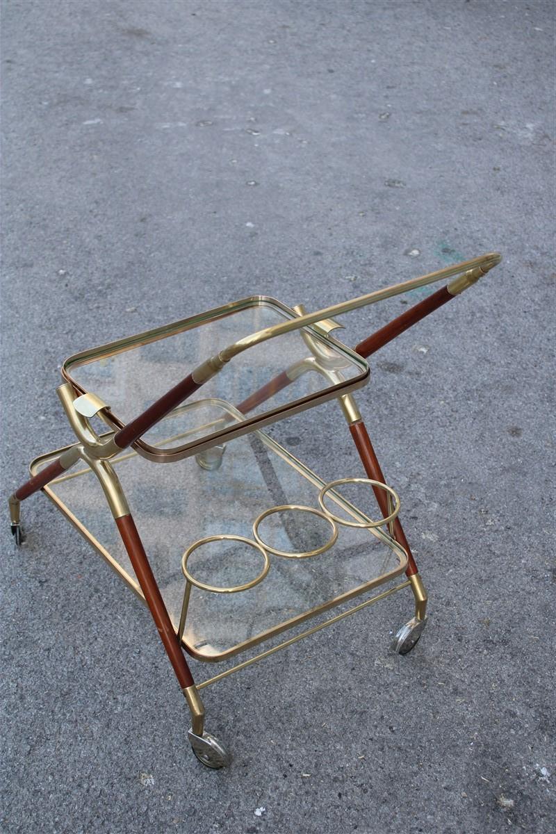 Midcentury Italian Design Bar Cart Wood and Brass Gold Glass Top Removable Tray For Sale 2