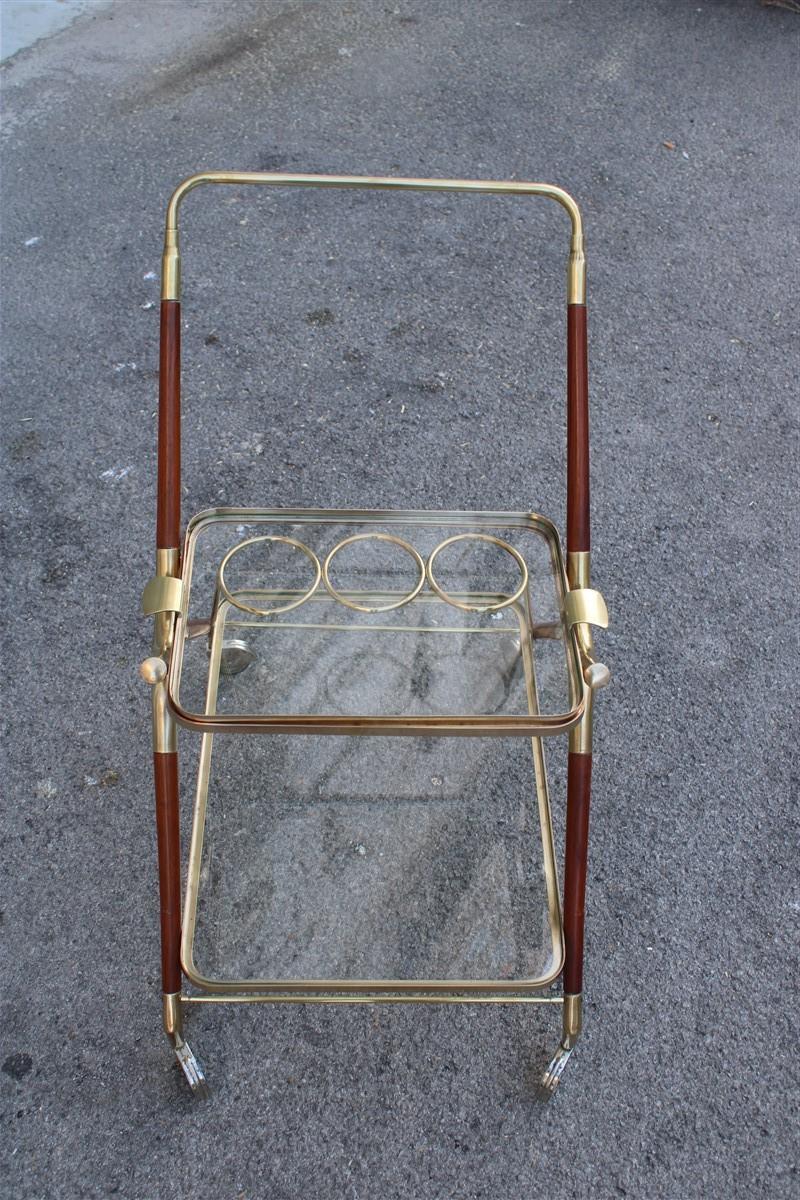 Midcentury Italian Design Bar Cart Wood and Brass Gold Glass Top Removable Tray For Sale 3