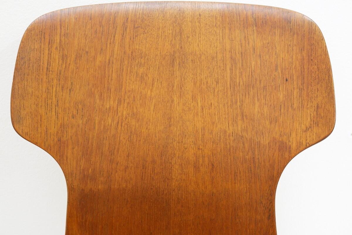 Mid Century Italian Design Curved Teak Dining Chairs in the Style of Carlo Ratti 7