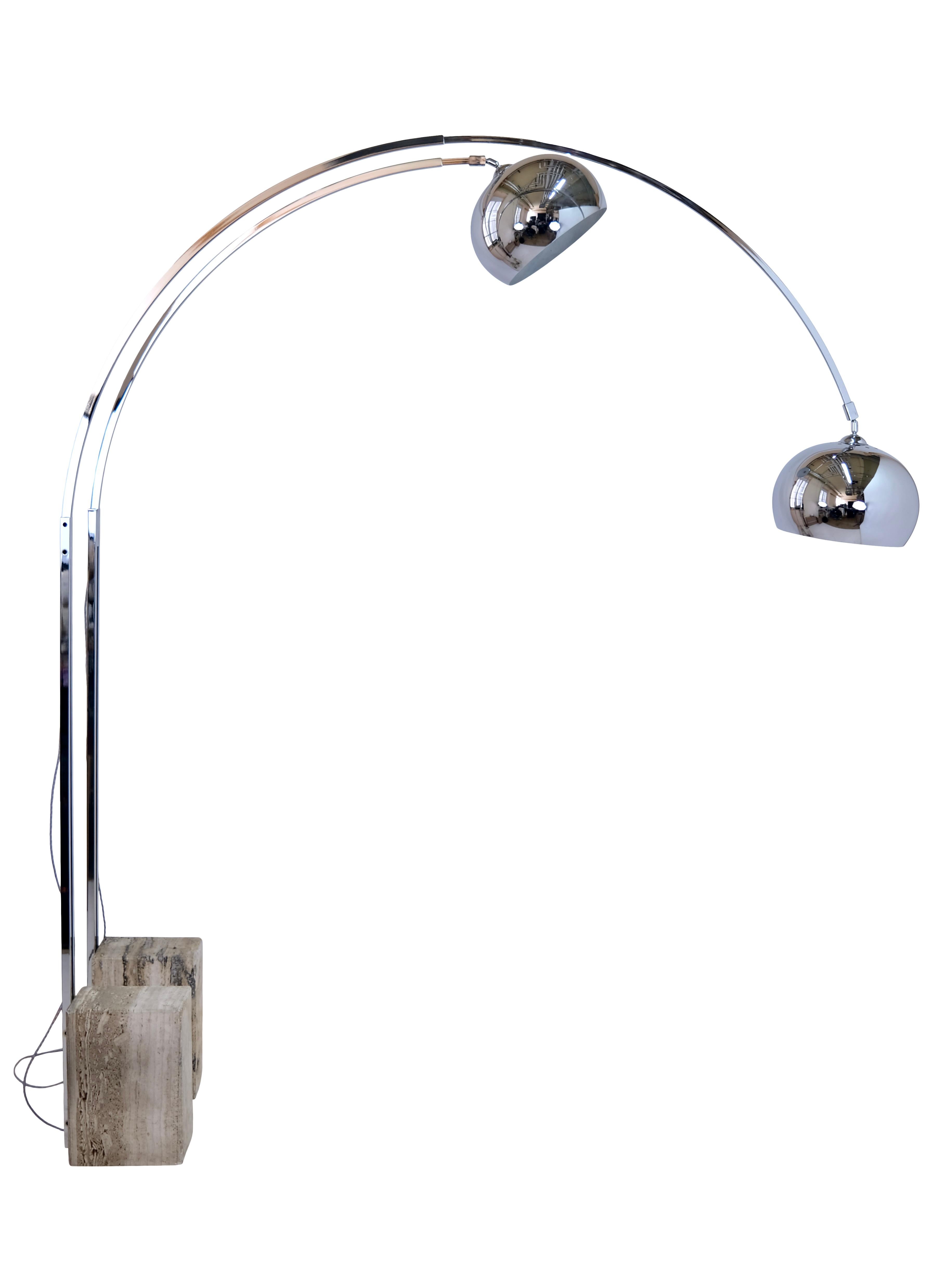 Floor Lamp, Italian Design
Mid-Century, 1960/70s
Brass with original chrome, polished
Base made of beige marble
Dimensions:
Width: 120-180 cm
Hight: 220 cm
Diameter lampshade: 30 cm
Height to lower edge of lampshade: 130-190 cm