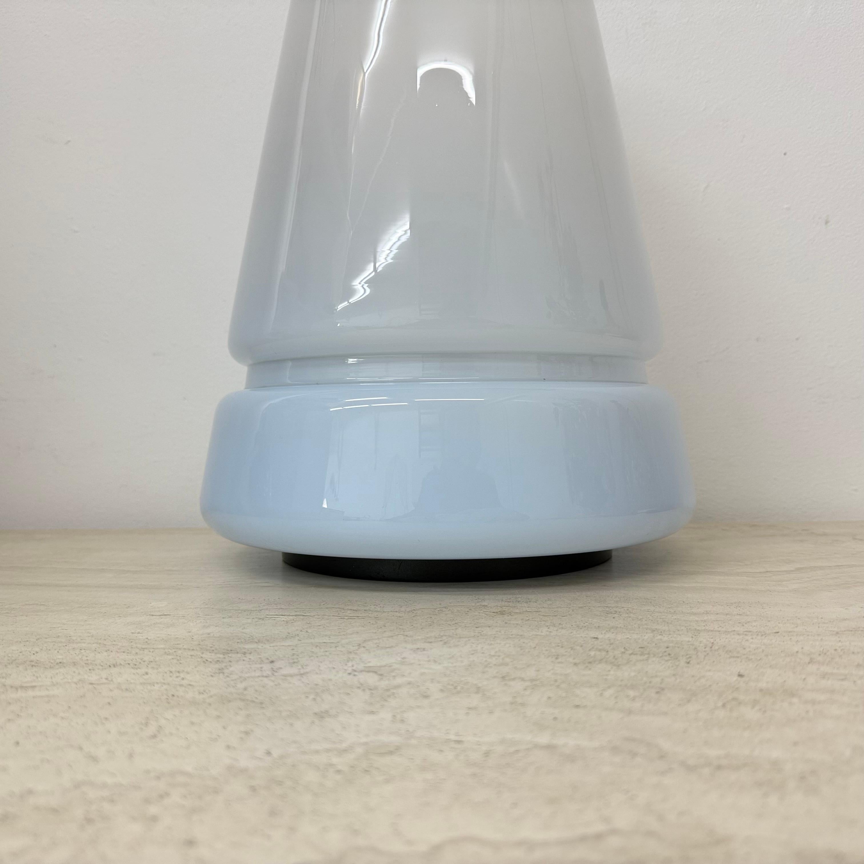 Lampe de table italienne design du milieu du siècle Carlo nason, 1970 en vente 13