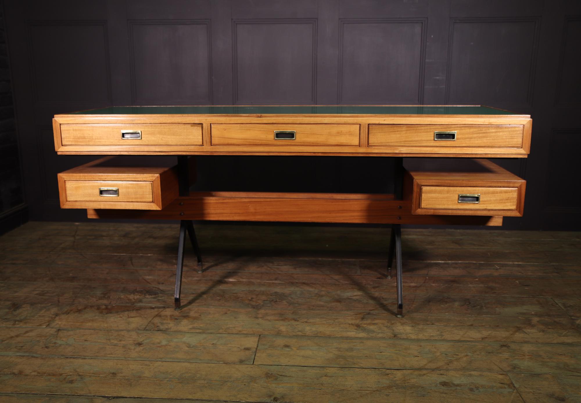 Mid Century Italian Desk by Carlo Ratti c1950 In Excellent Condition In Paddock Wood Tonbridge, GB