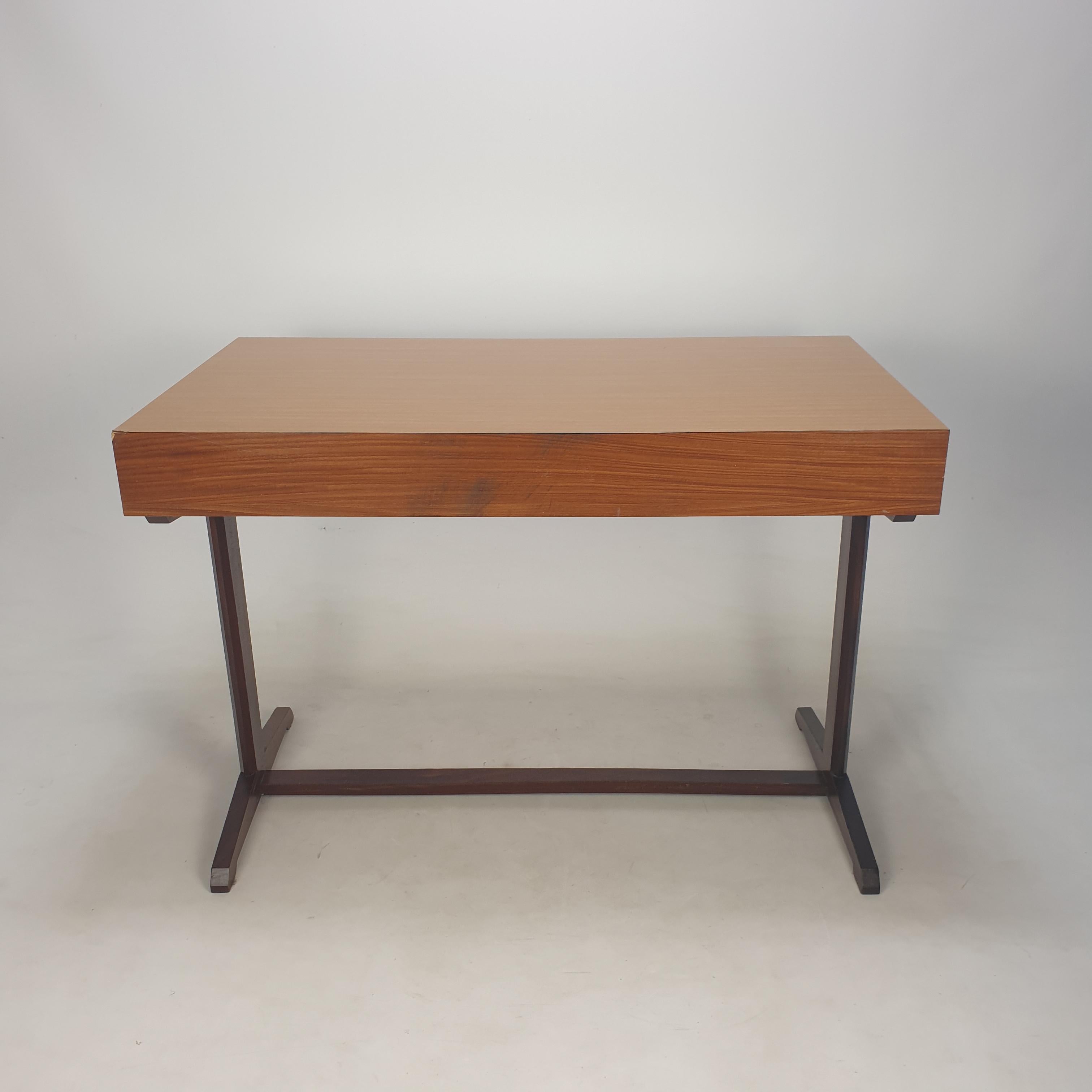Mid-Century Italian Desk by Gianfranco Frattini, 1950s For Sale 6