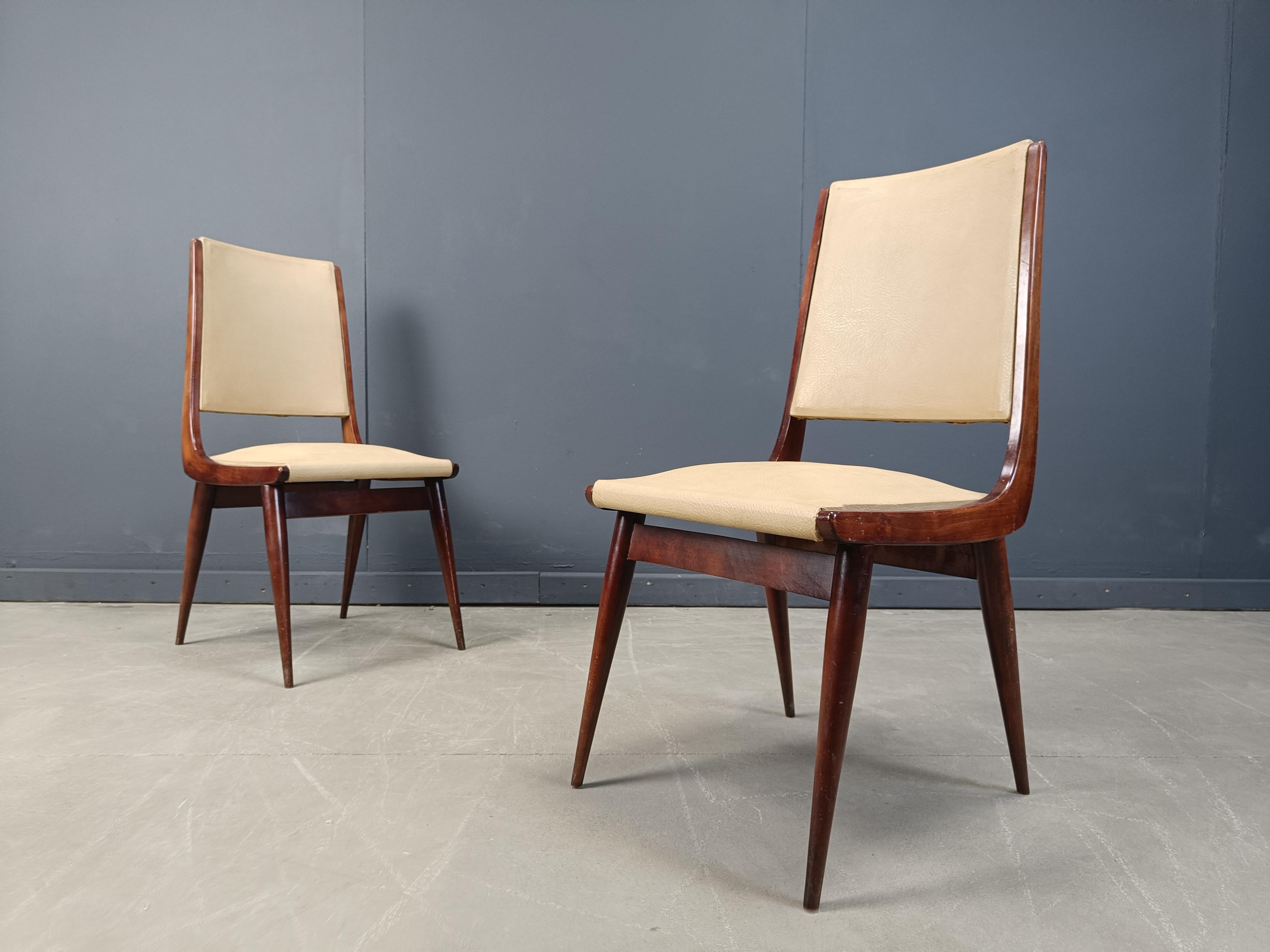 Imitation cuir Chaises de salle à manger italiennes du milieu du siècle, ensemble de 6 - 1950s en vente