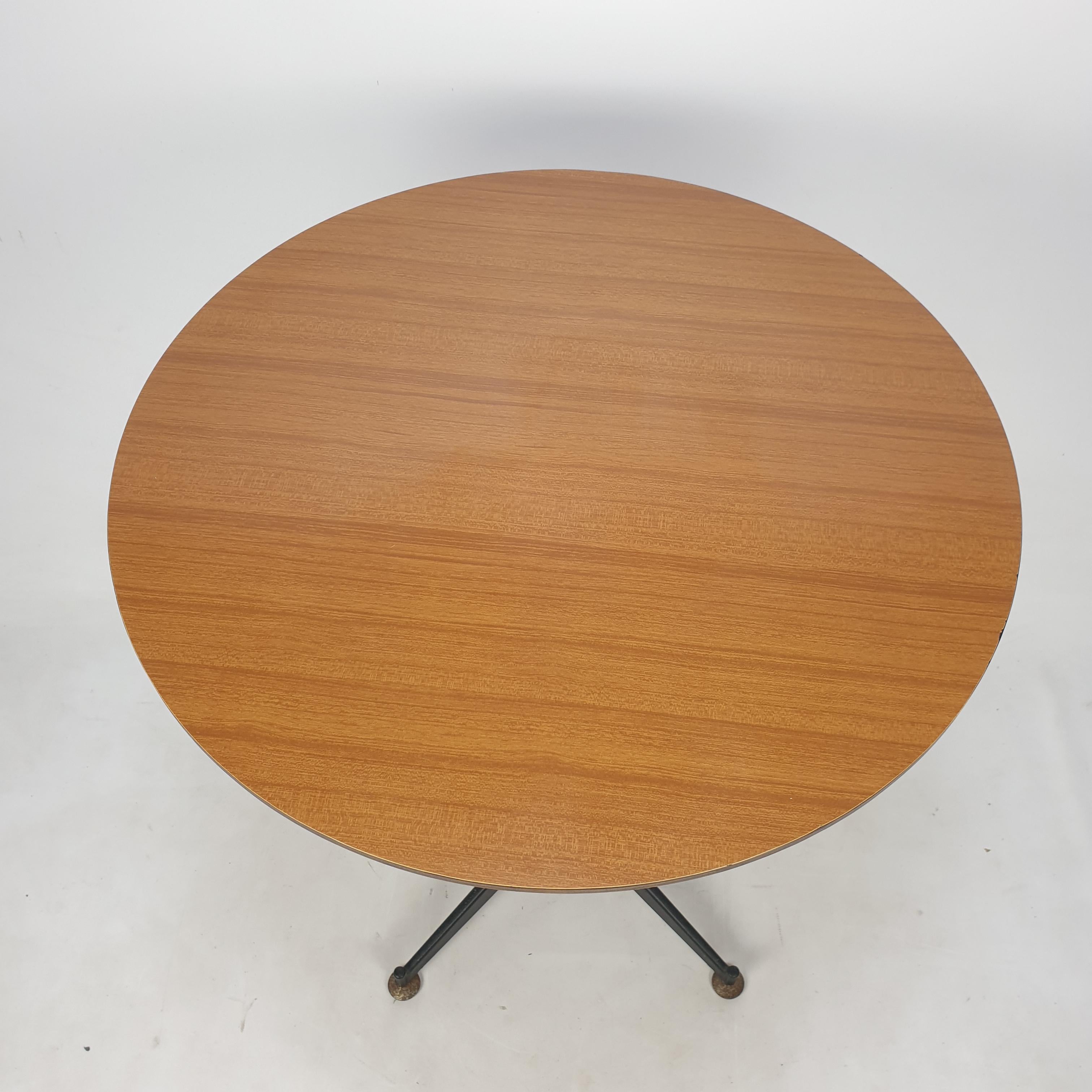 Italiano Tavolo da pranzo o tavolino italiano del Mid Century, anni '60 in vendita