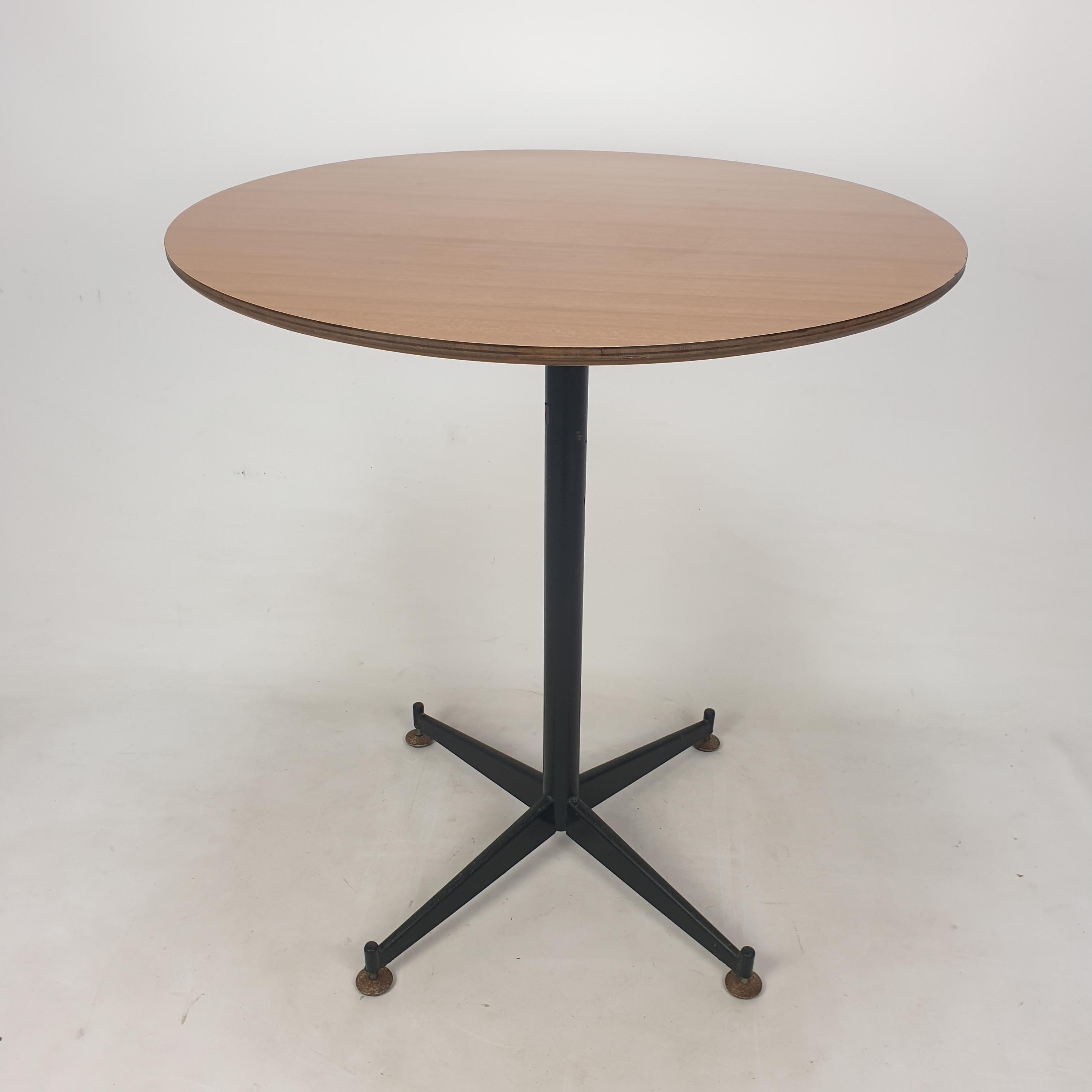 Mid Century Italian Dining or Side Table, 1960s For Sale 1