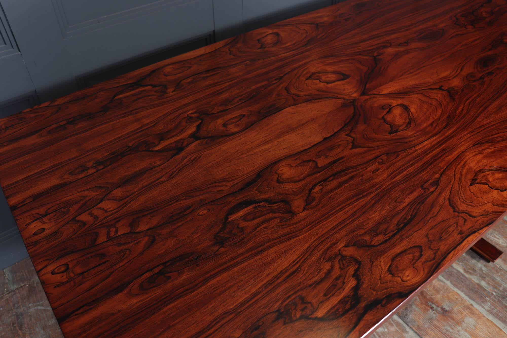 Mid Century Italian Dining Table by Fratini For Sale 1