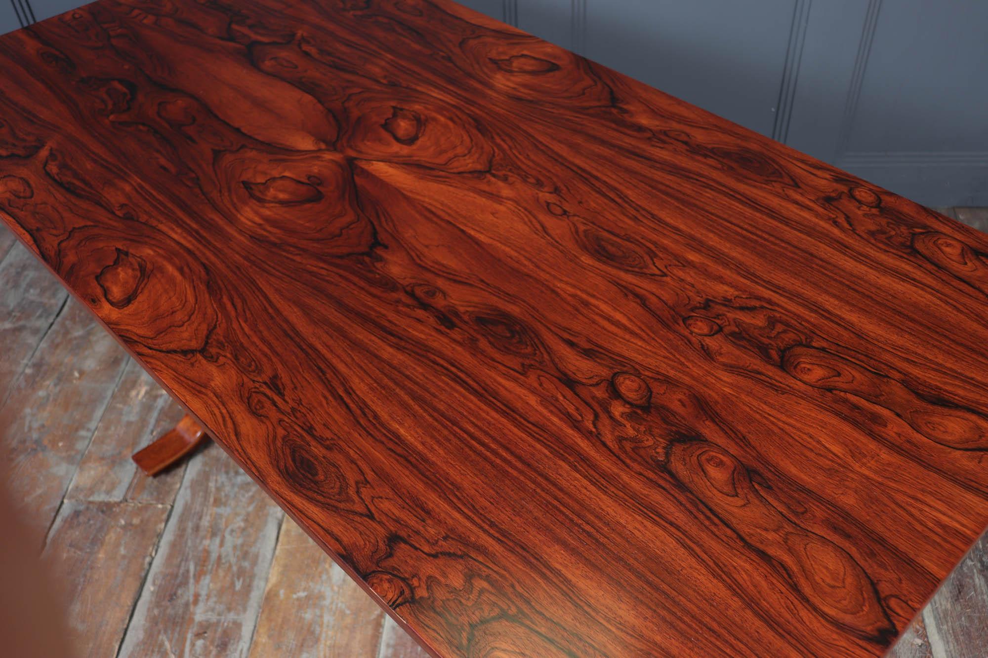 Mid Century Italian Dining Table by Fratini For Sale 3