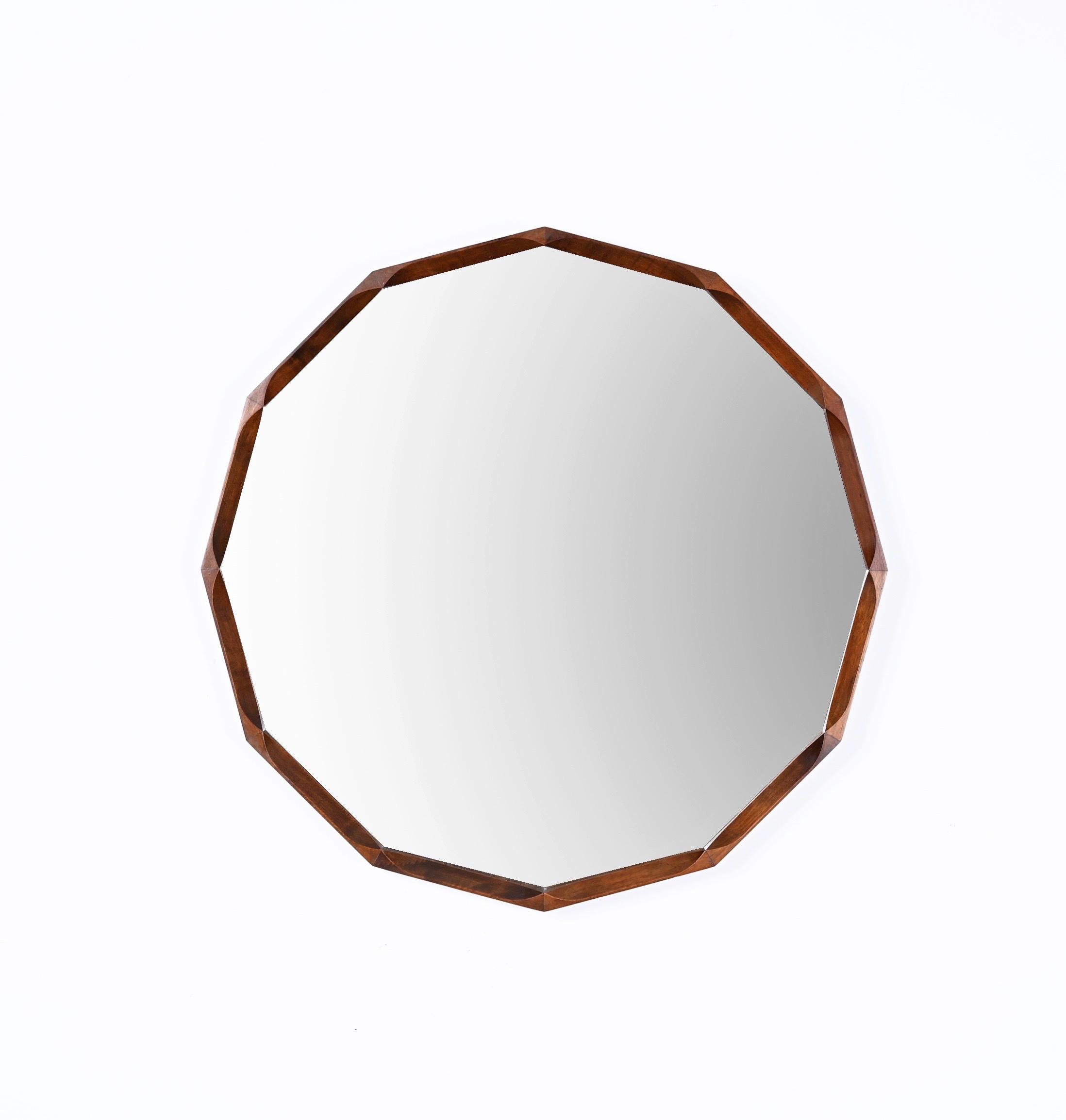 Sculpté Miroir en teck dodécagonal italien du milieu du siècle par Dino Cavalli, Italie, années 1960 en vente
