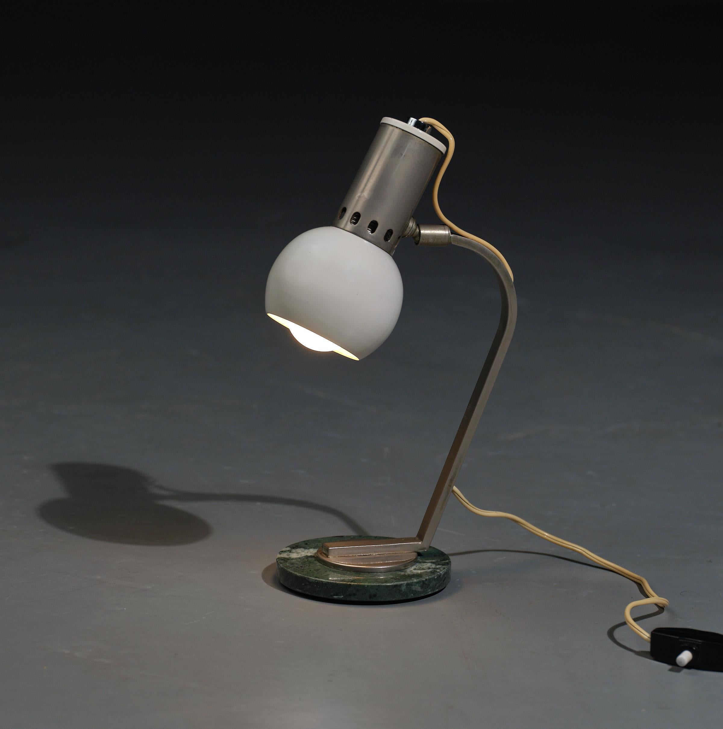 Mid-20th Century Mid-Century Italian Elegance: Table Lamp with Green Marble Base For Sale