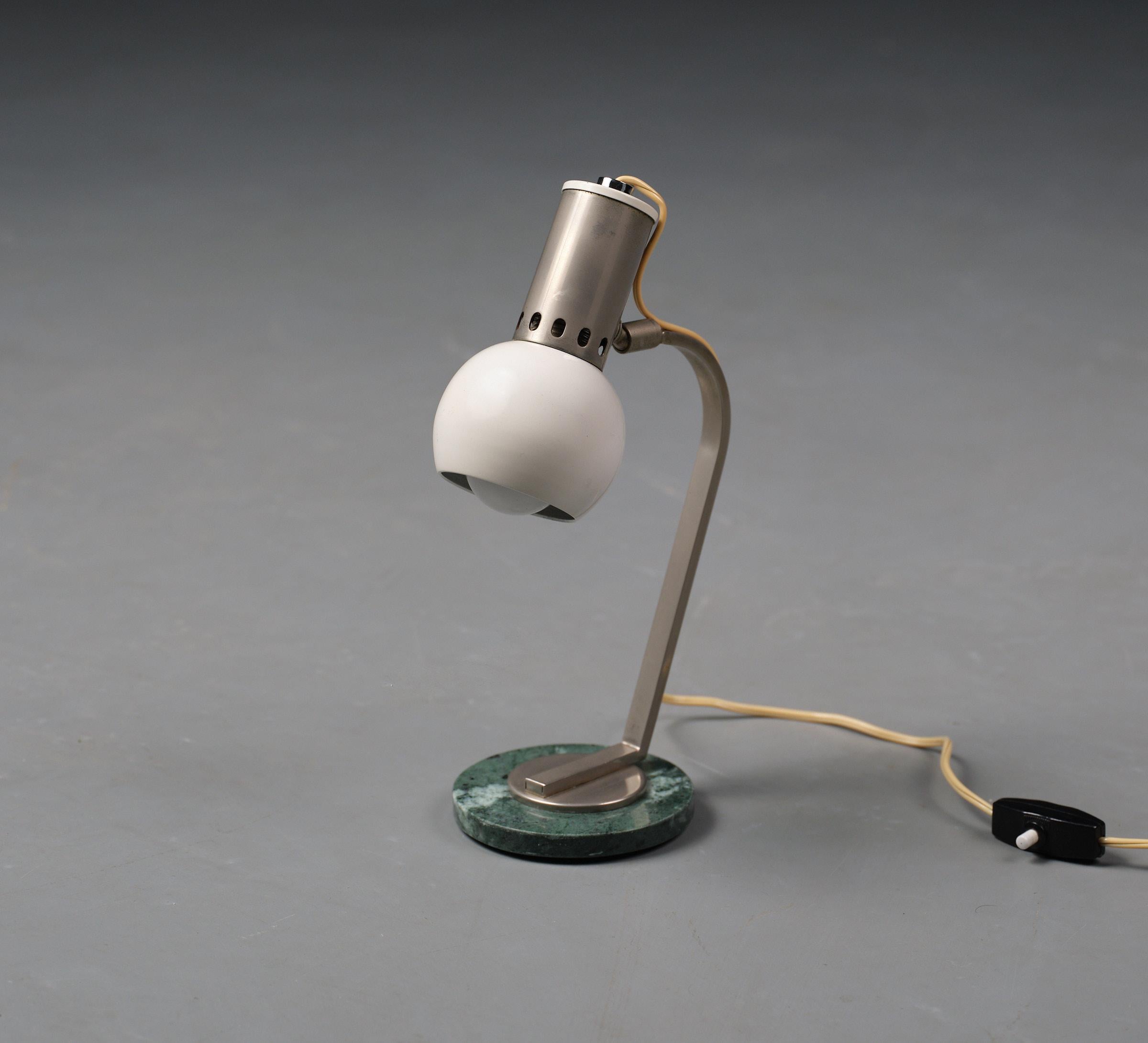 Metal Mid-Century Italian Elegance: Table Lamp with Green Marble Base For Sale
