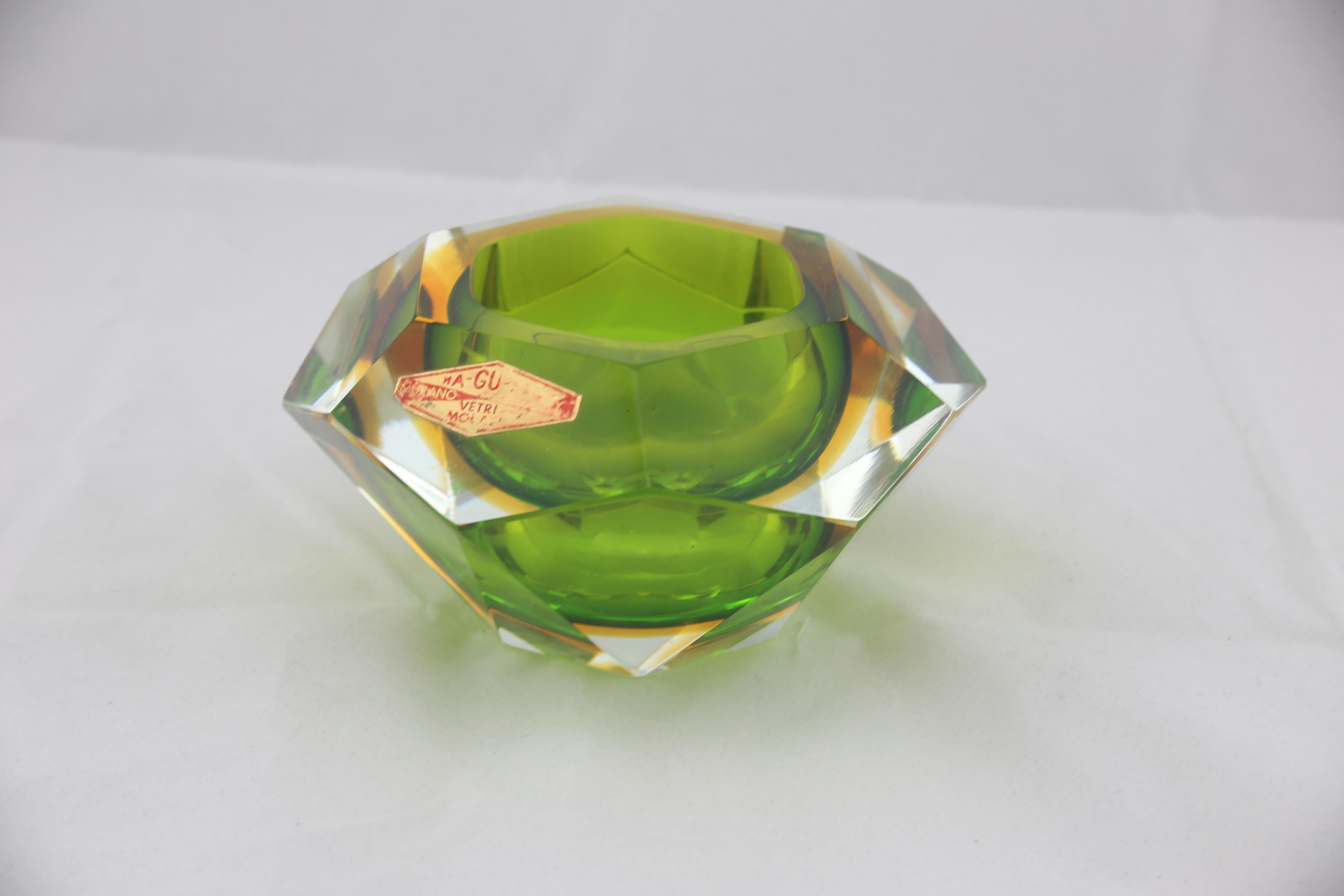 Midcentury Italian Faced Sommerso Green and Yellow Glass Ashtray, 1960s 2