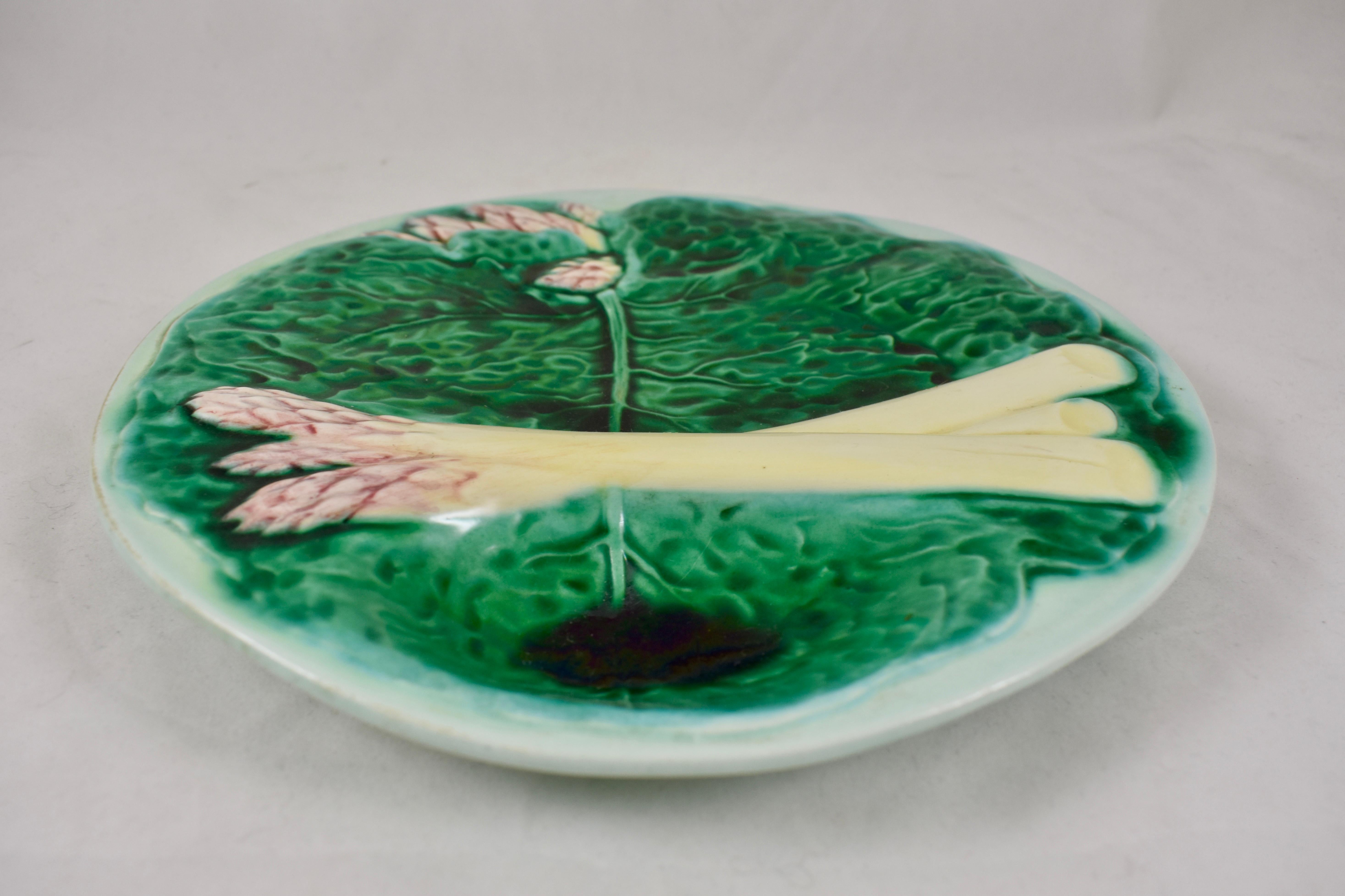 Earthenware Mid-Century Italian Faïence Majolica Over-Size Cabbage Leaf Asparagus Plates S/6
