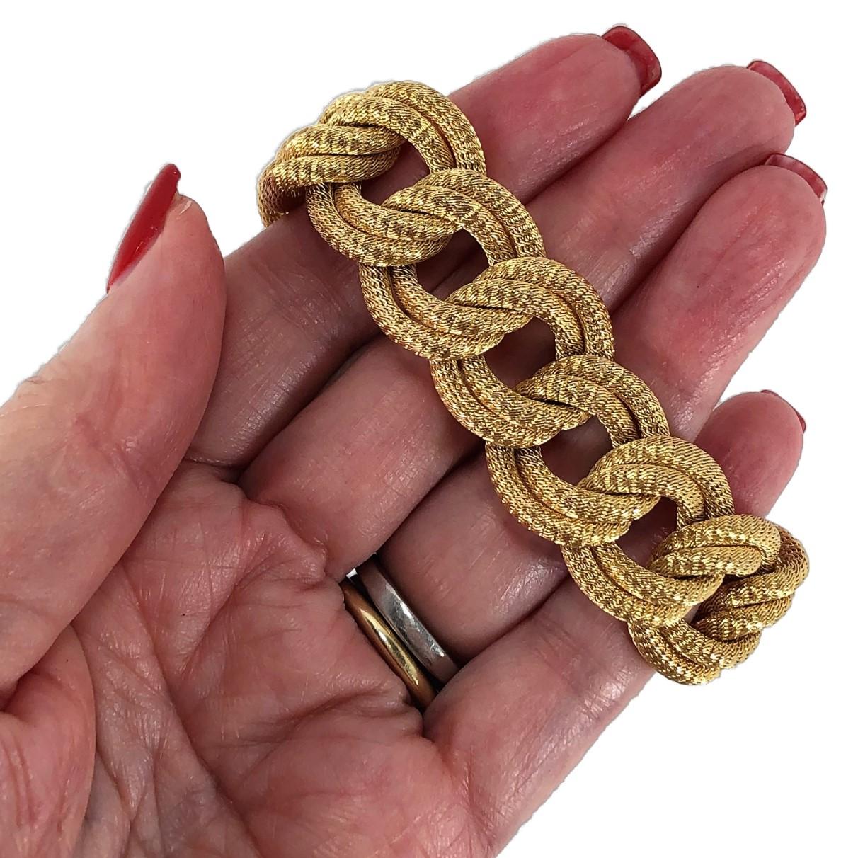 Midcentury Italian Finely Woven Gold Mesh Link Bracelet In Good Condition In Palm Beach, FL