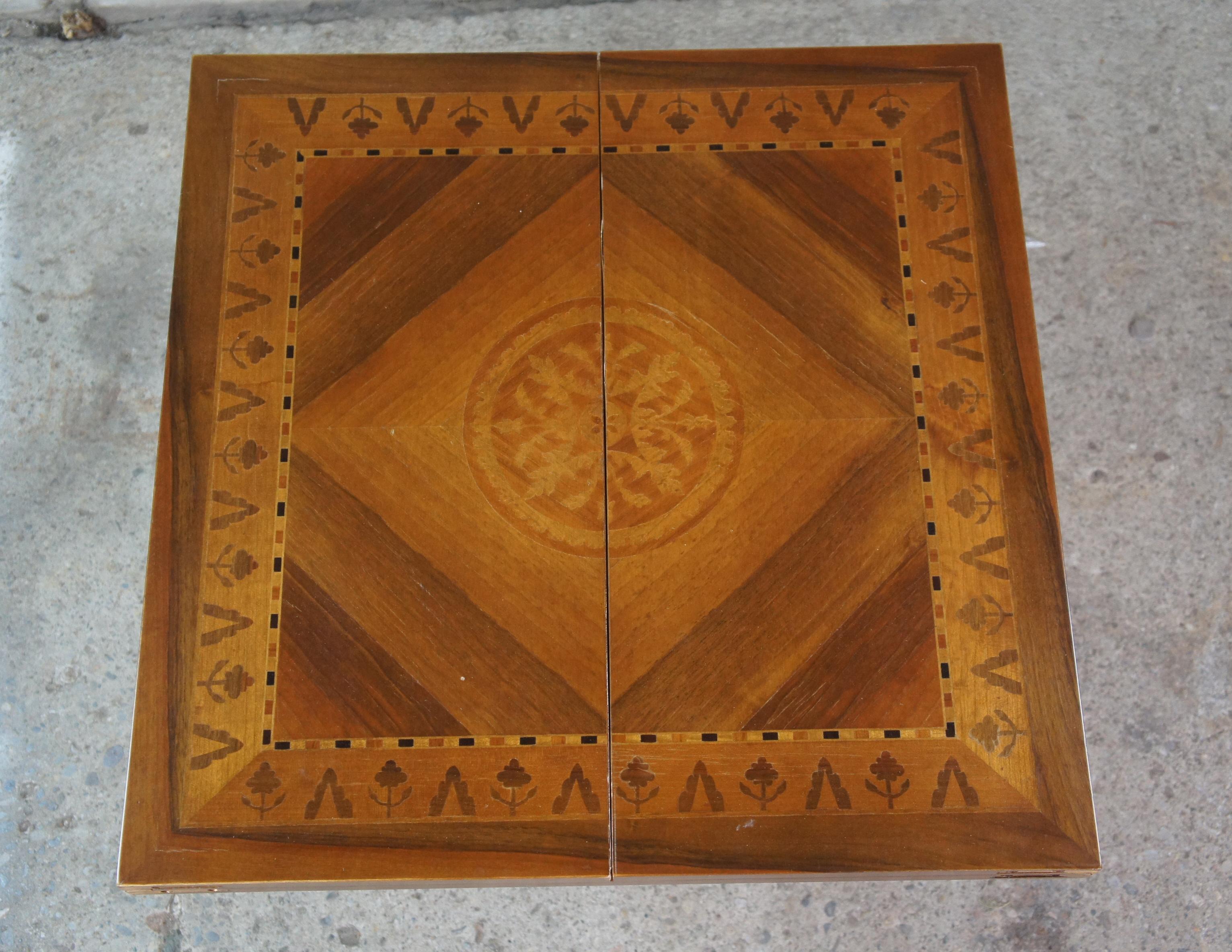 Mid Century Italian Flip Top Walnut & Marquetry Inlay Square Coffee Table, Italy In Good Condition For Sale In Dayton, OH