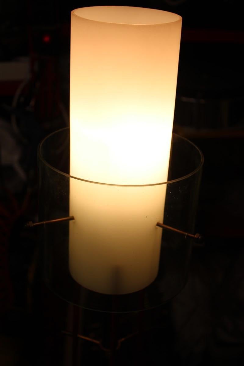 Italienische Mid-Century-Stehlampe aus Messing, Glas und Plexiglas mit roten Teilen, Stilux, 1950er Jahre im Angebot 7