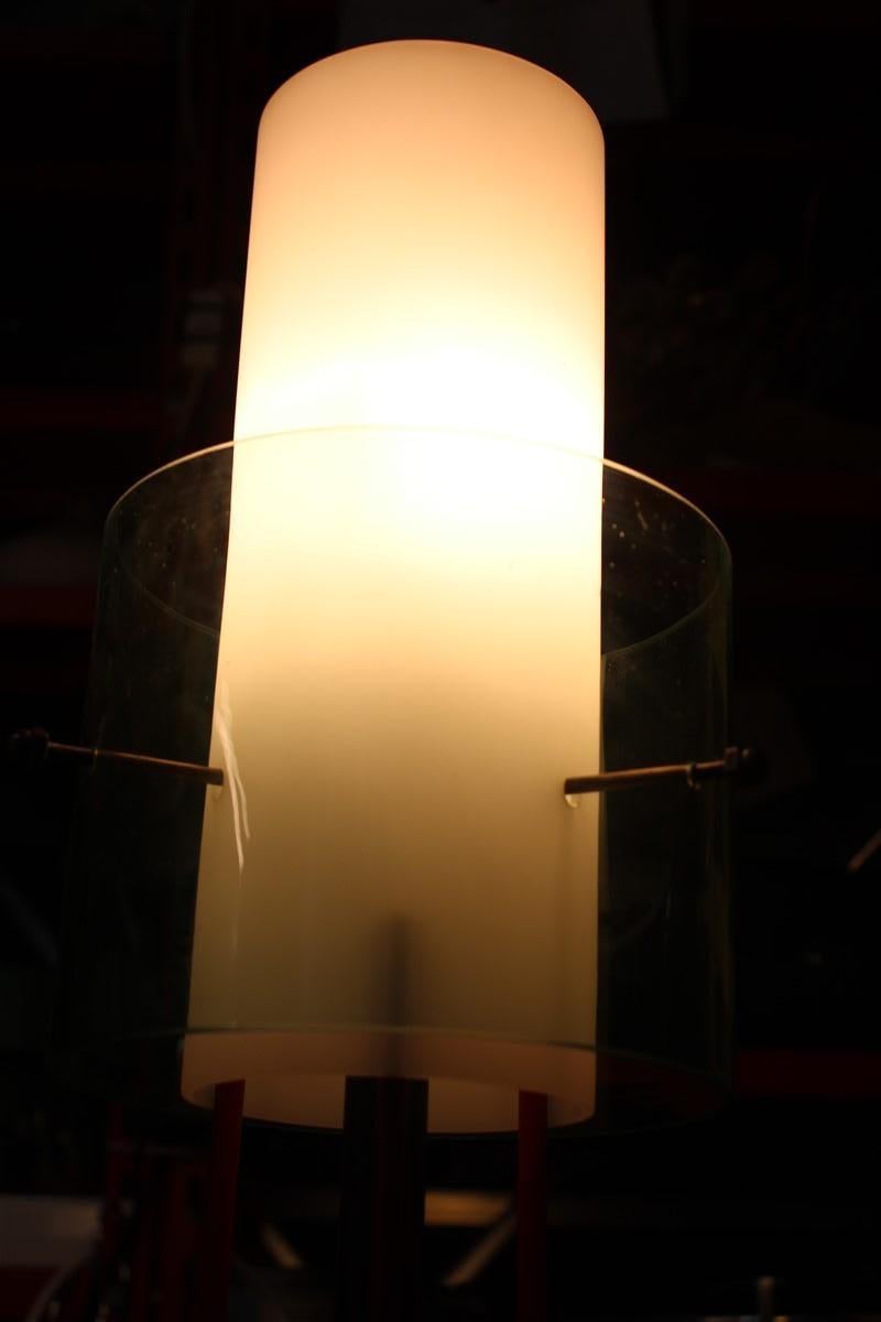 Italienische Mid-Century-Stehlampe aus Messing, Glas und Plexiglas mit roten Teilen, Stilux, 1950er Jahre im Angebot 8