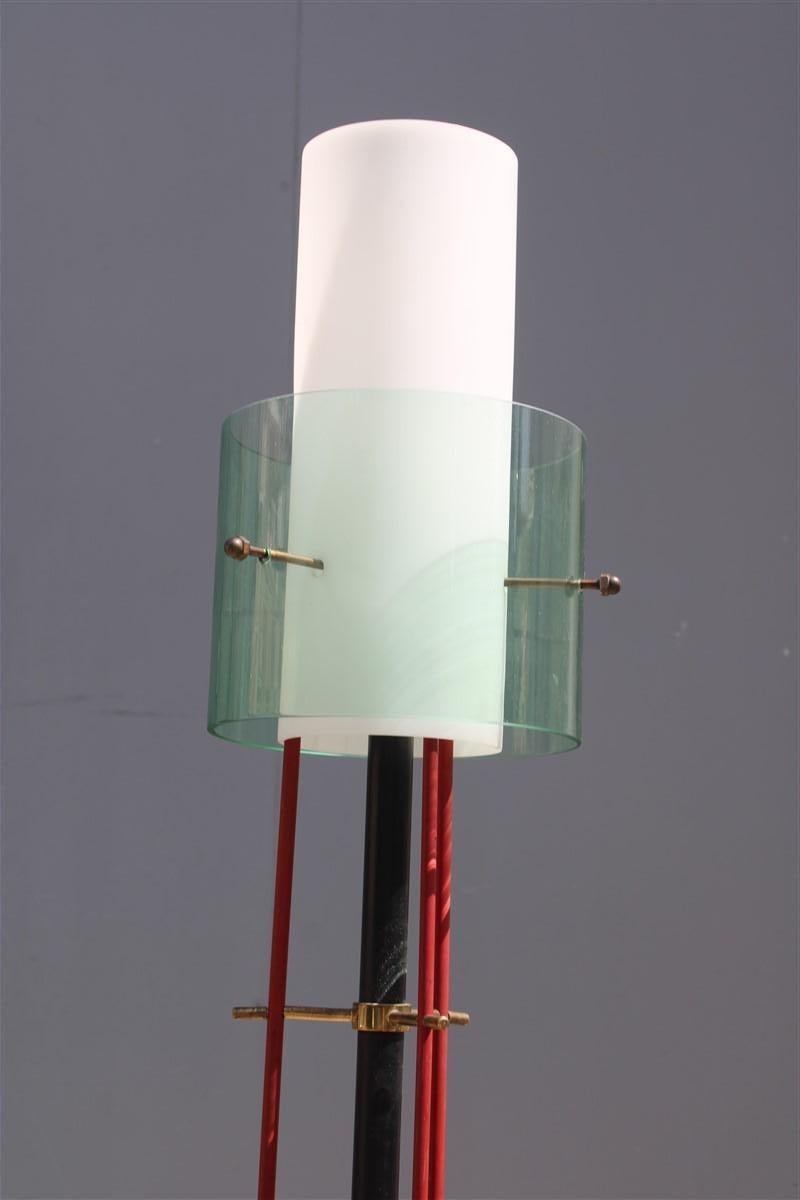 Italienische Mid-Century-Stehlampe aus Messing, Glas und Plexiglas mit roten Teilen, Stilux, 1950er Jahre im Angebot 4