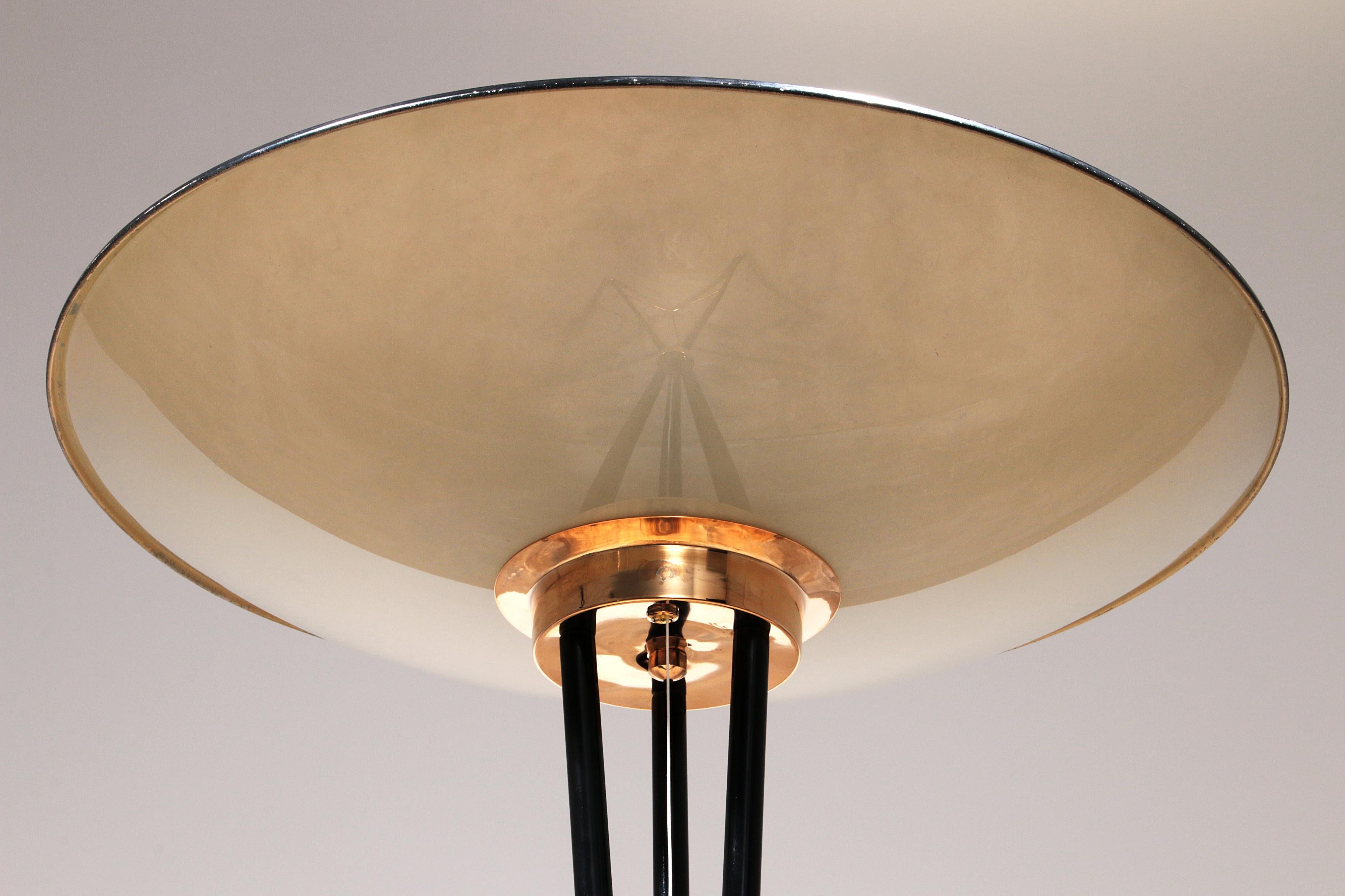 Italienische Stehlampe aus der Mitte des Jahrhunderts von Stilnovo, 1950er Jahre im Angebot 7