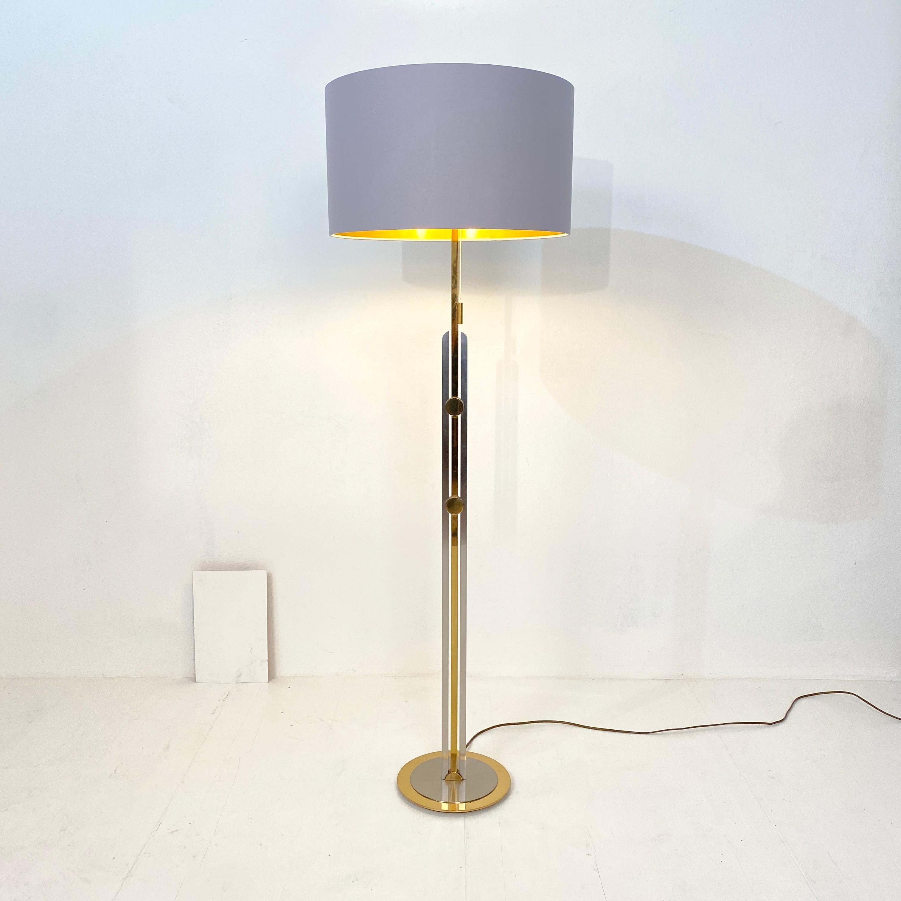 Mid Century Italian Floor Lamp in Chrome and Brass by Willy Rizzo, around 1970 In Good Condition In Berlin, DE