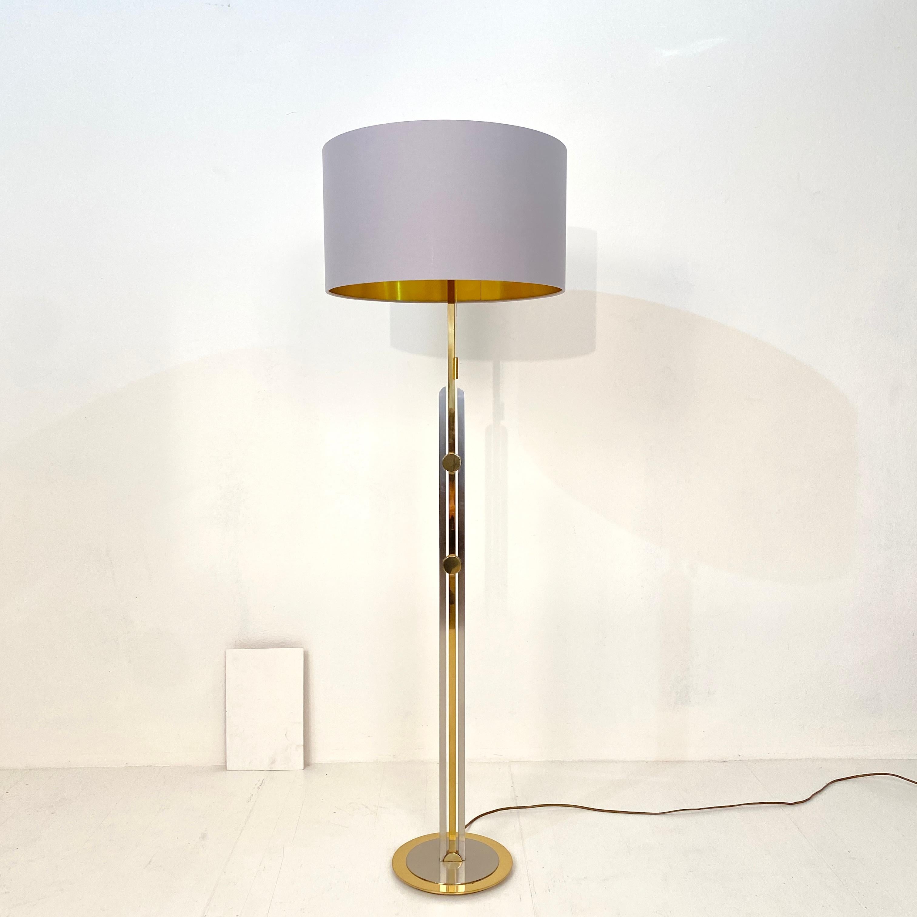 Mid Century Italian Floor Lamp in Chrome and Brass by Willy Rizzo, around 1970 4