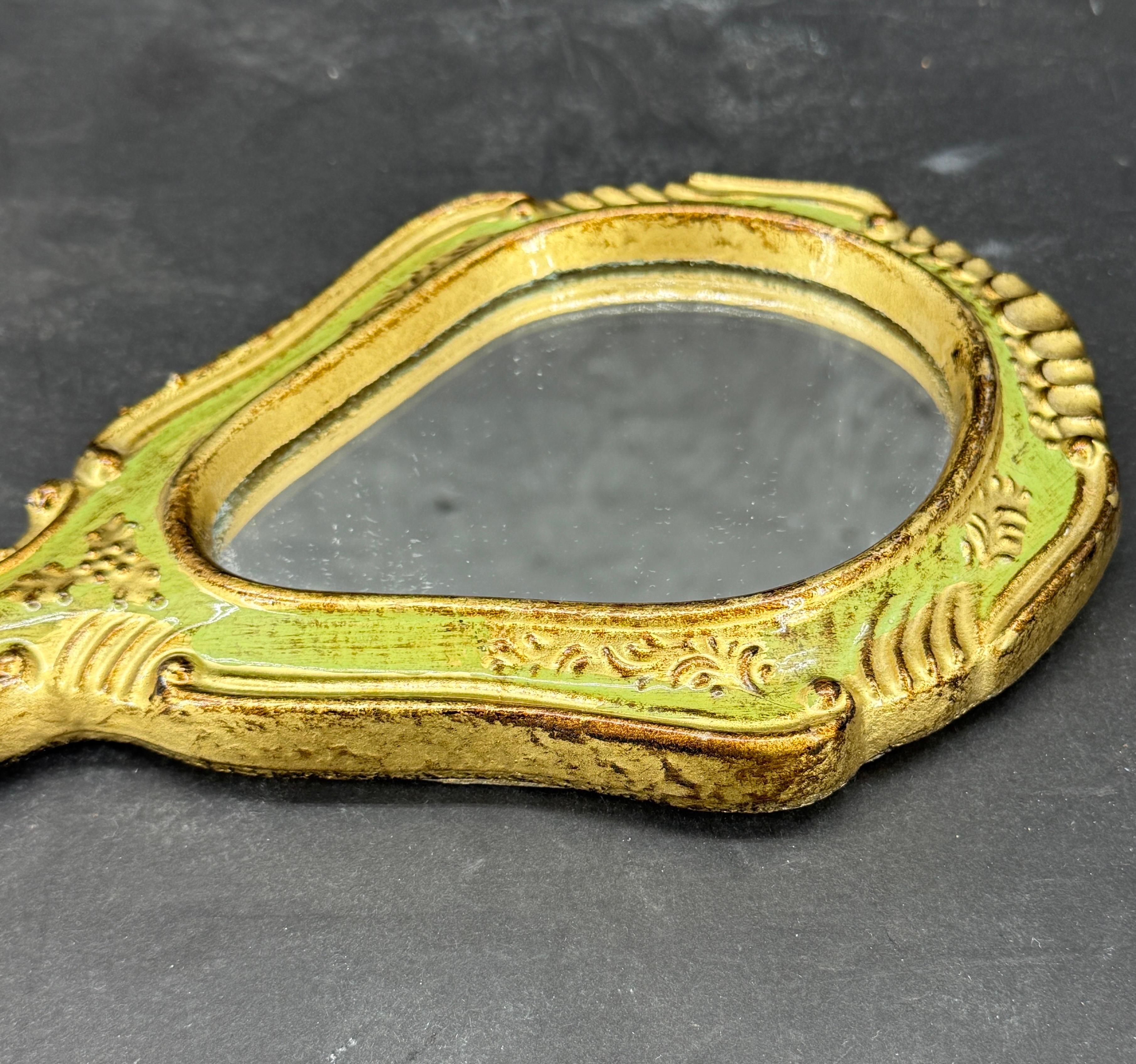 Miroir de courtoisie en bois doré Florentine, Italie du milieu du siècle en vente 2