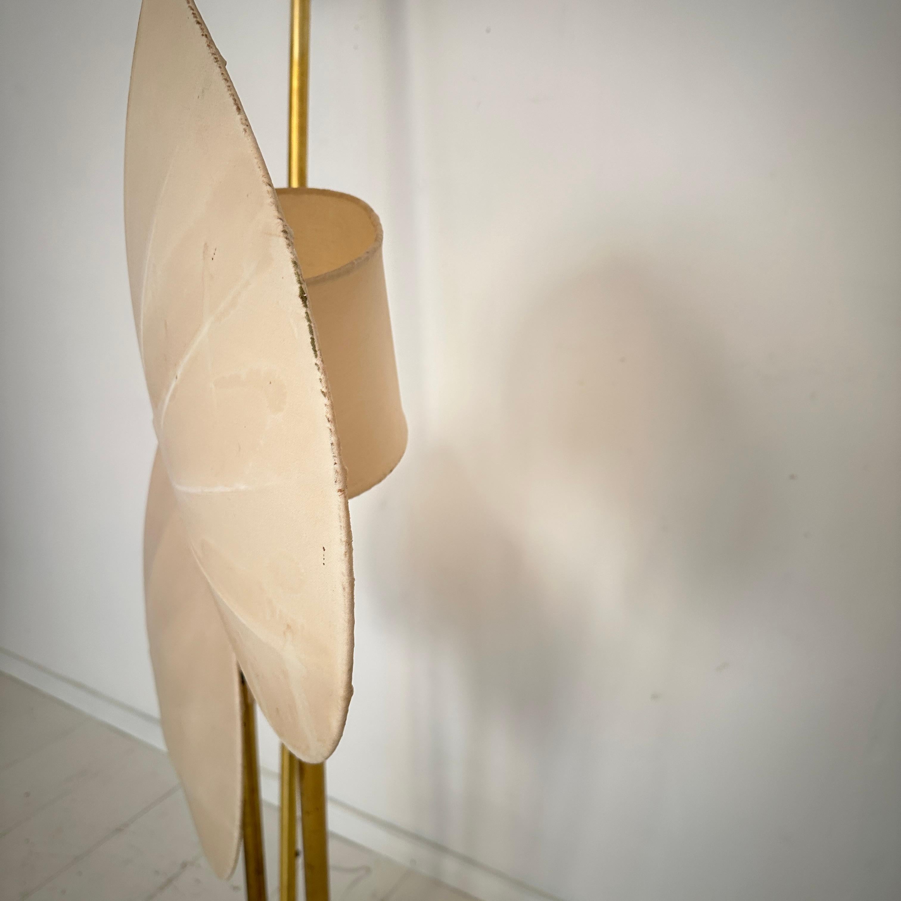 Italienische Blumen-Stehlampe aus Messing und Marmor von Antonio Pavia aus der Mitte des Jahrhunderts, 1970 im Angebot 4