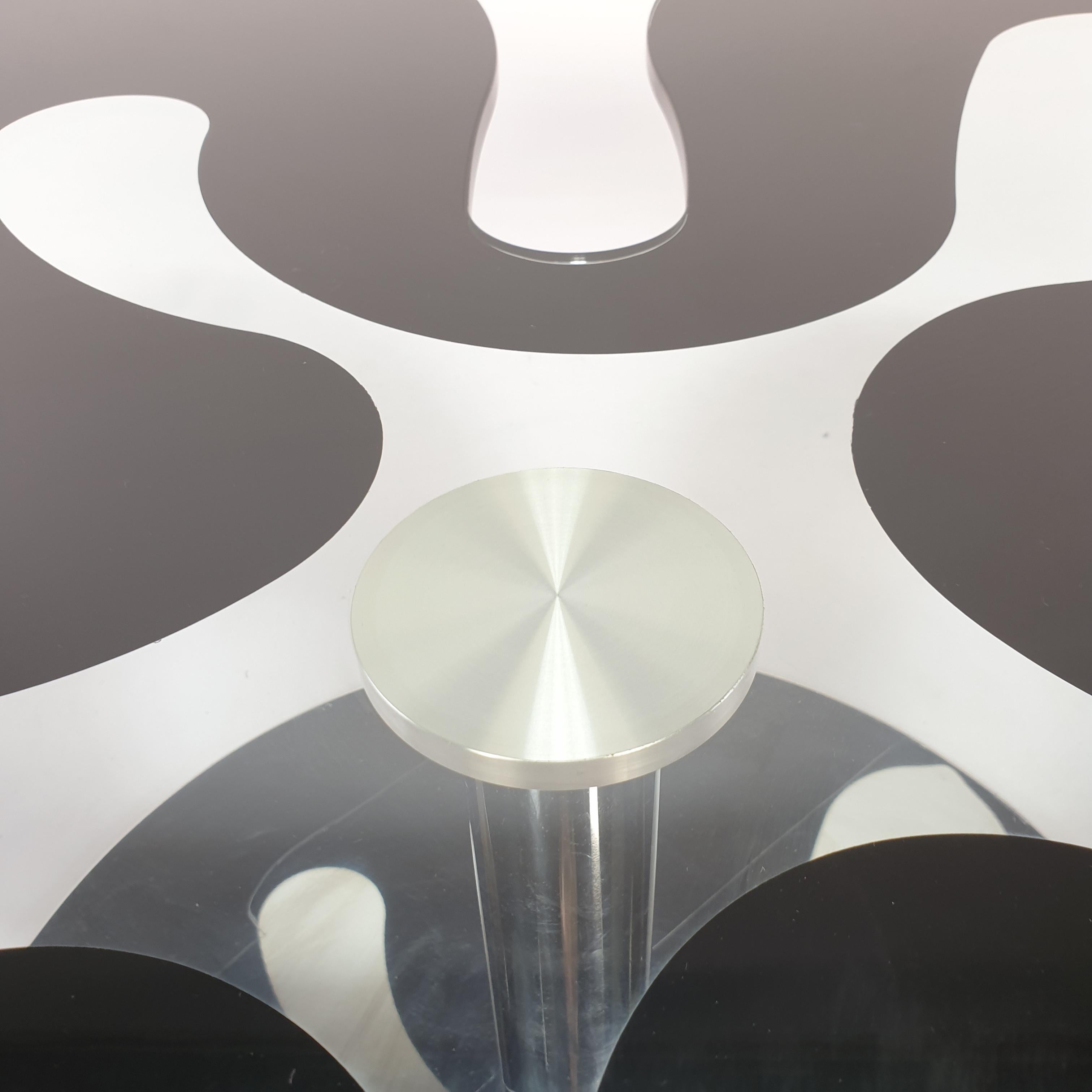 Italienischer Blumentisch aus Chrom und Glas aus der Mitte des Jahrhunderts, 1980er Jahre im Angebot 8