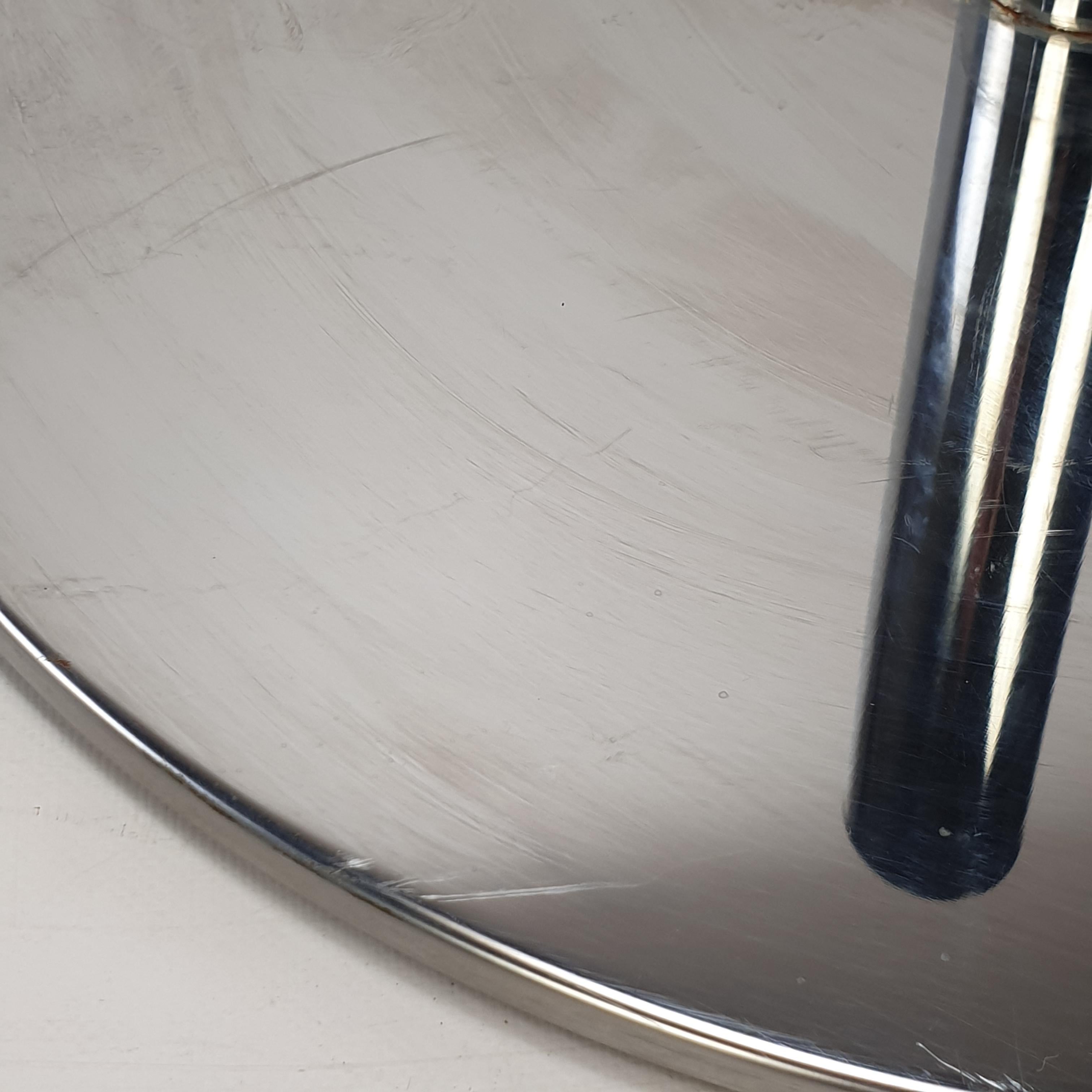 Italienischer Blumentisch aus Chrom und Glas aus der Mitte des Jahrhunderts, 1980er Jahre im Angebot 14