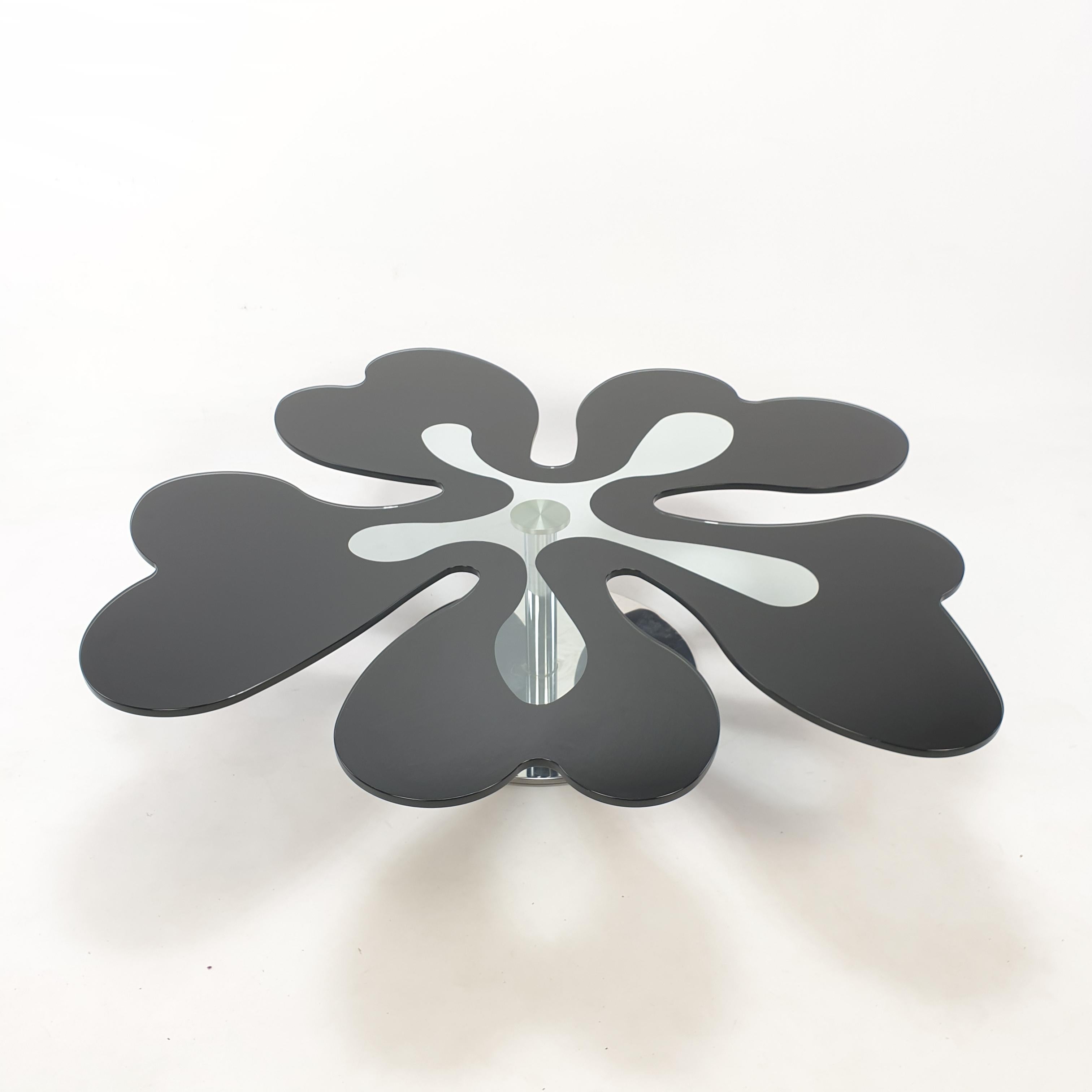 Italienischer Blumentisch aus Chrom und Glas aus der Mitte des Jahrhunderts, 1980er Jahre im Zustand „Gut“ im Angebot in Oud Beijerland, NL