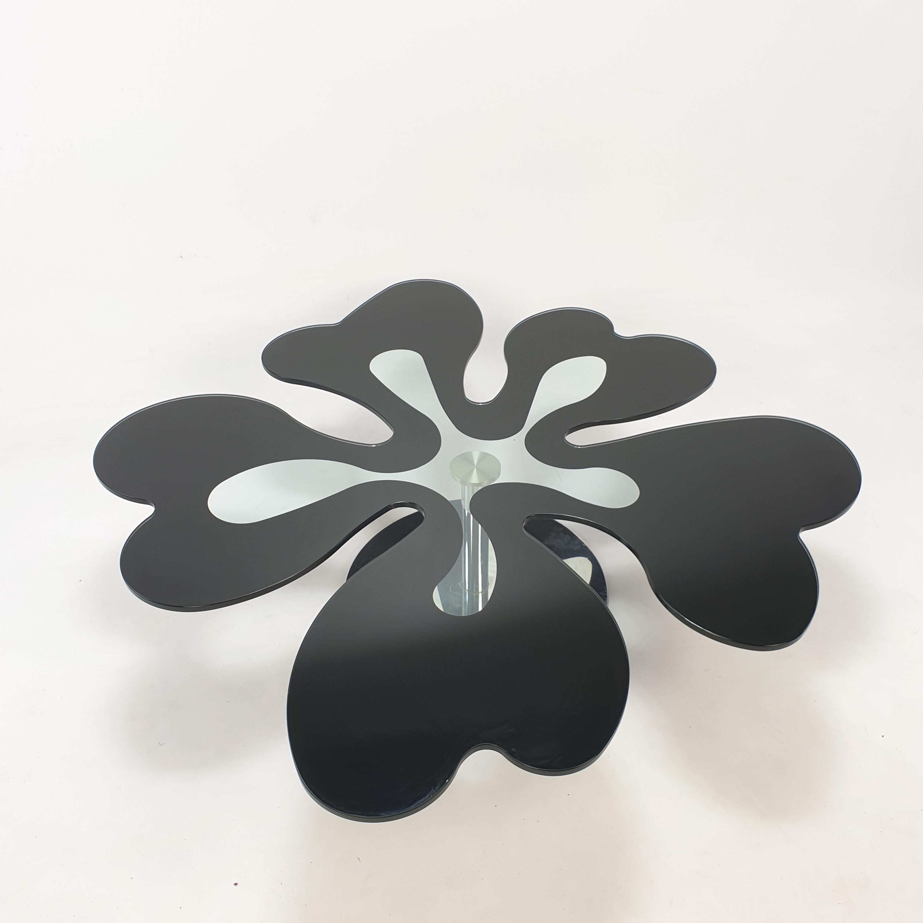 Italienischer Blumentisch aus Chrom und Glas aus der Mitte des Jahrhunderts, 1980er Jahre im Angebot 1