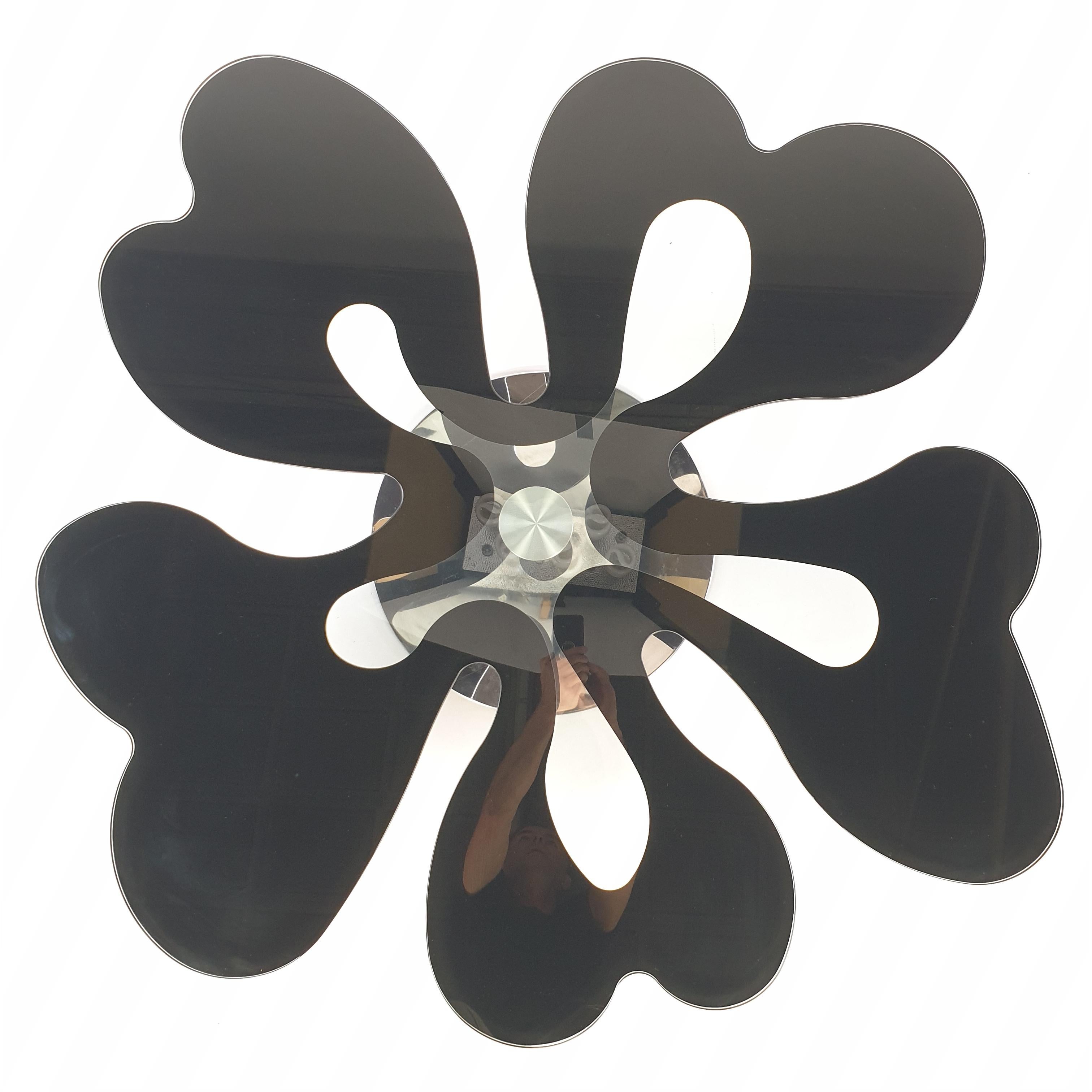 Italienischer Blumentisch aus Chrom und Glas aus der Mitte des Jahrhunderts, 1980er Jahre im Angebot 4