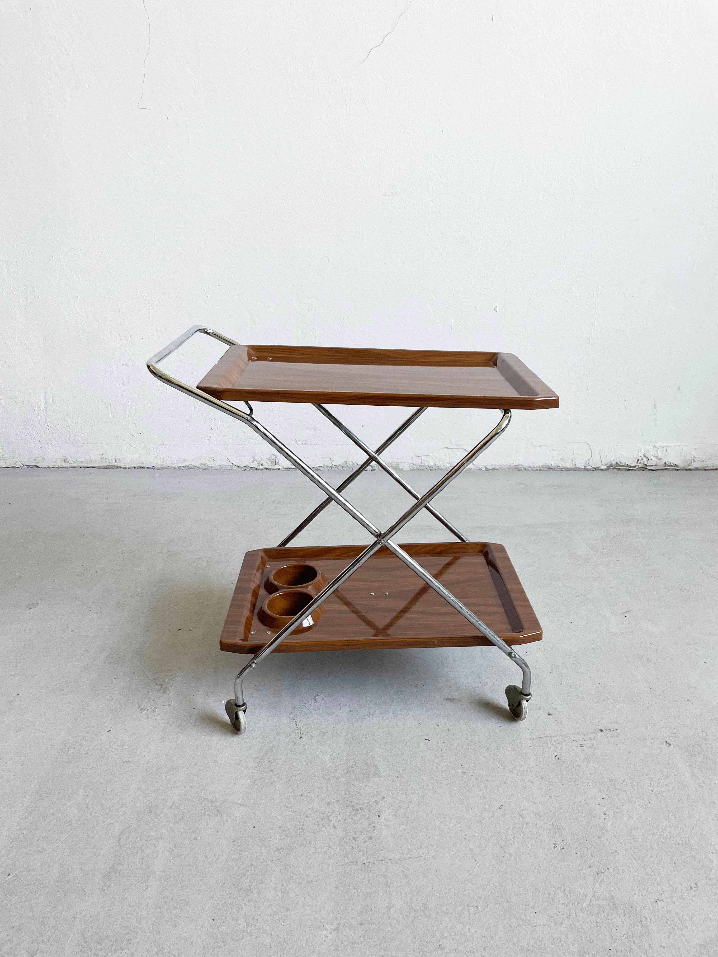 Midcentury Italian Folding Plastic and Chromed Metal Bar Cart, c 1960s For Sale 1