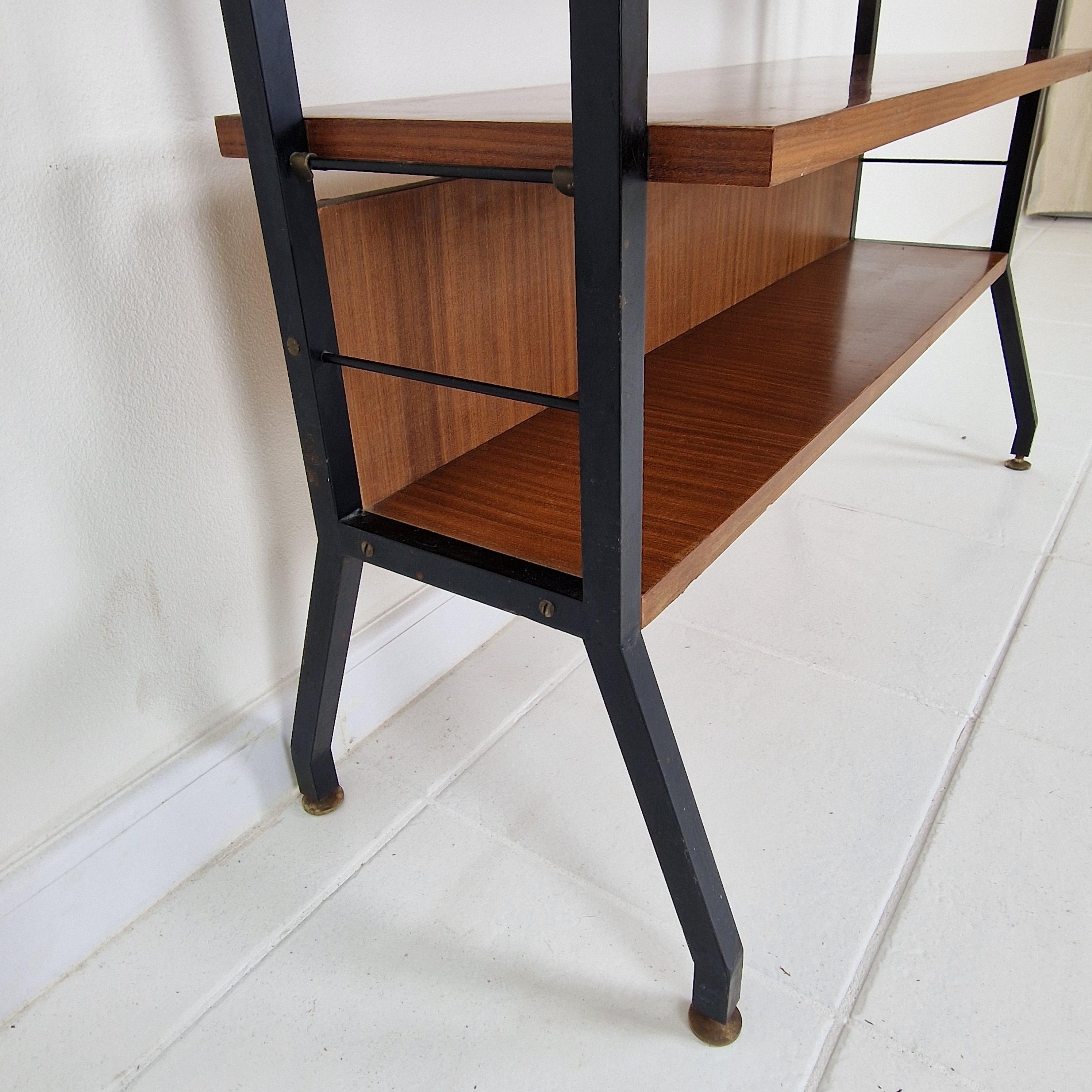 Mid Century Italian Free Standing Teak Shelving Unit, 1950's For Sale 9