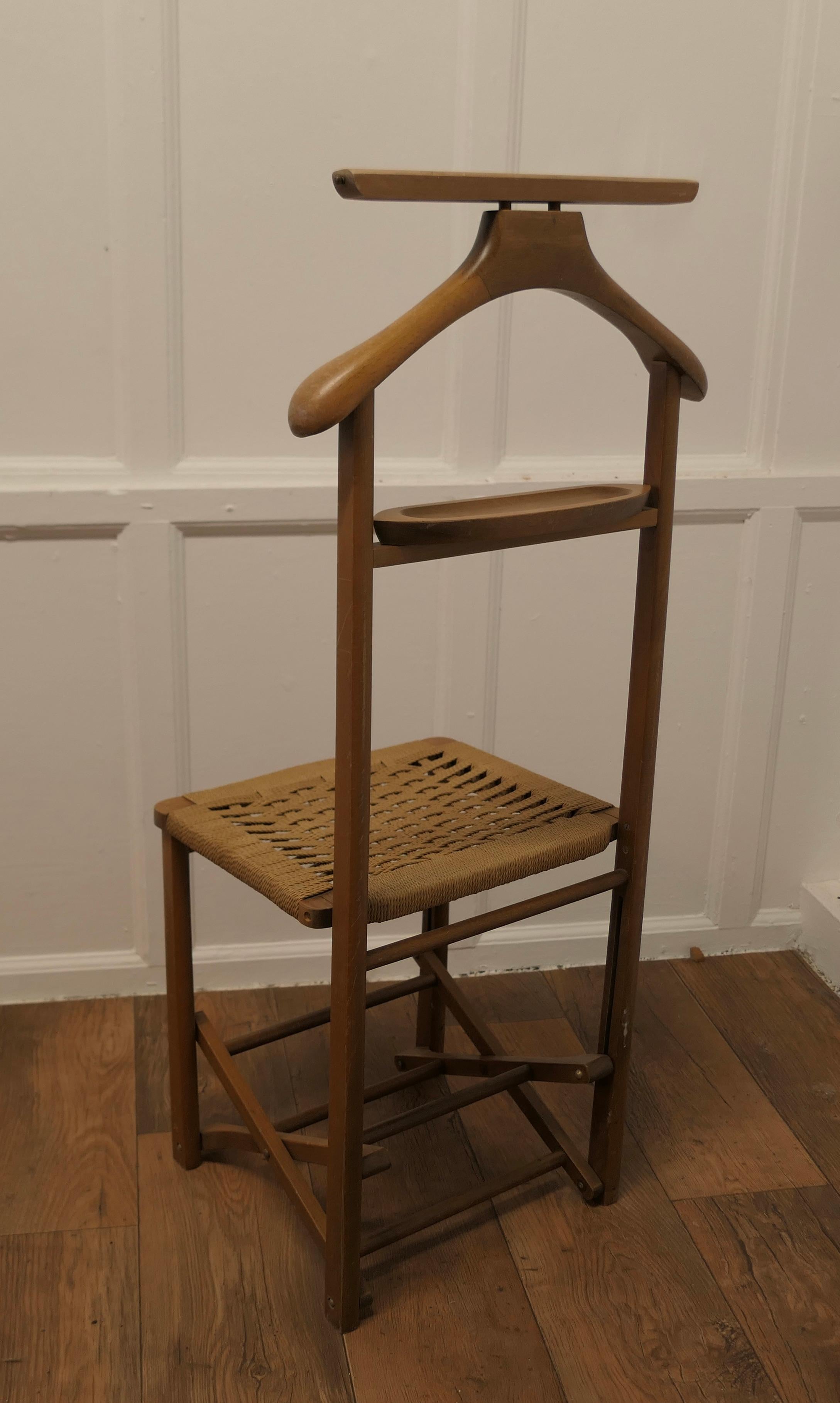 Mid-20th Century Midcentury Italian Gentleman’s Floor Standing Valet Luggage Rack