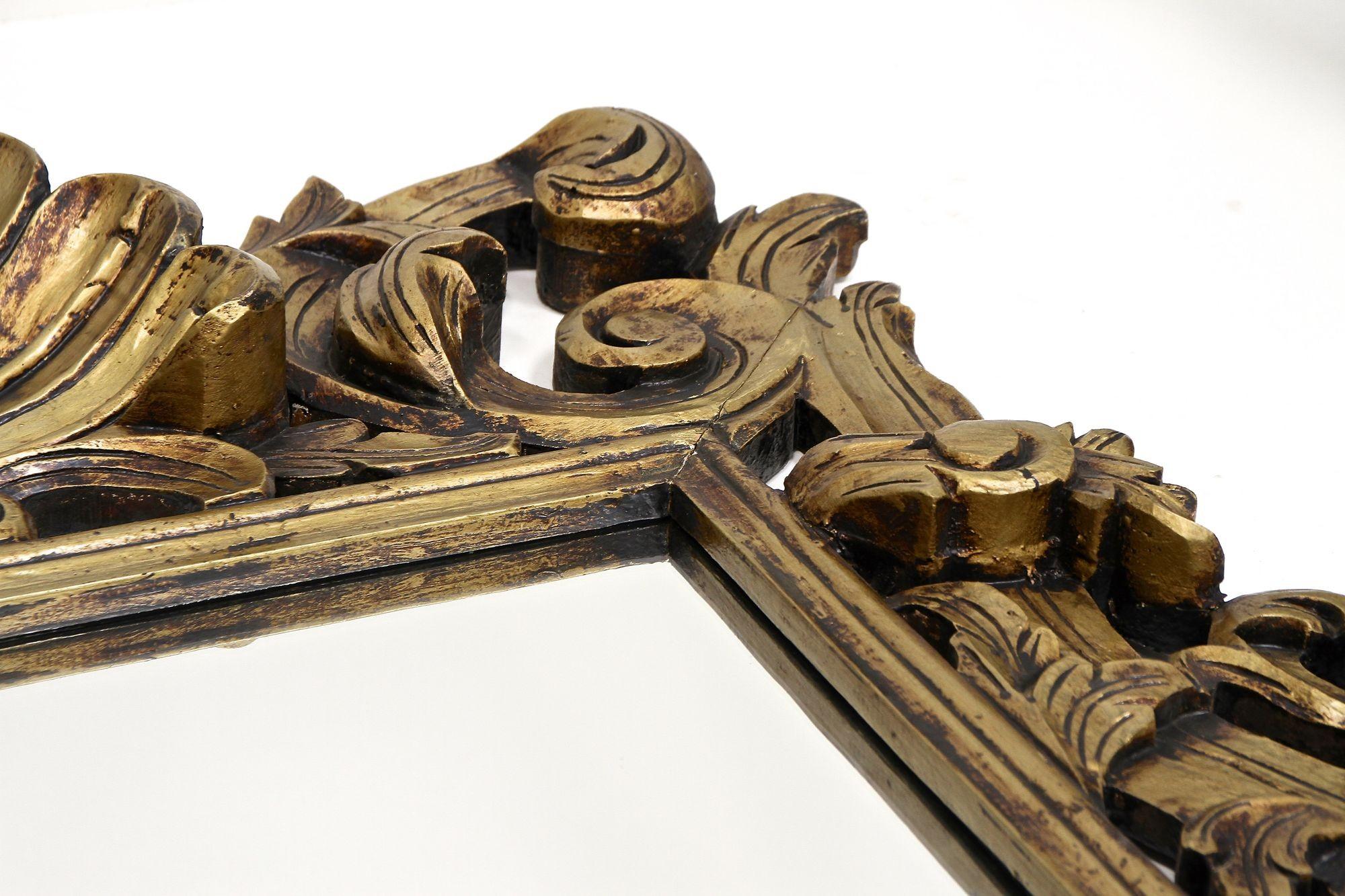 Mid Century Italian Gilt Florentine Wall Mirror, Italy circa 1940/50 For Sale 11