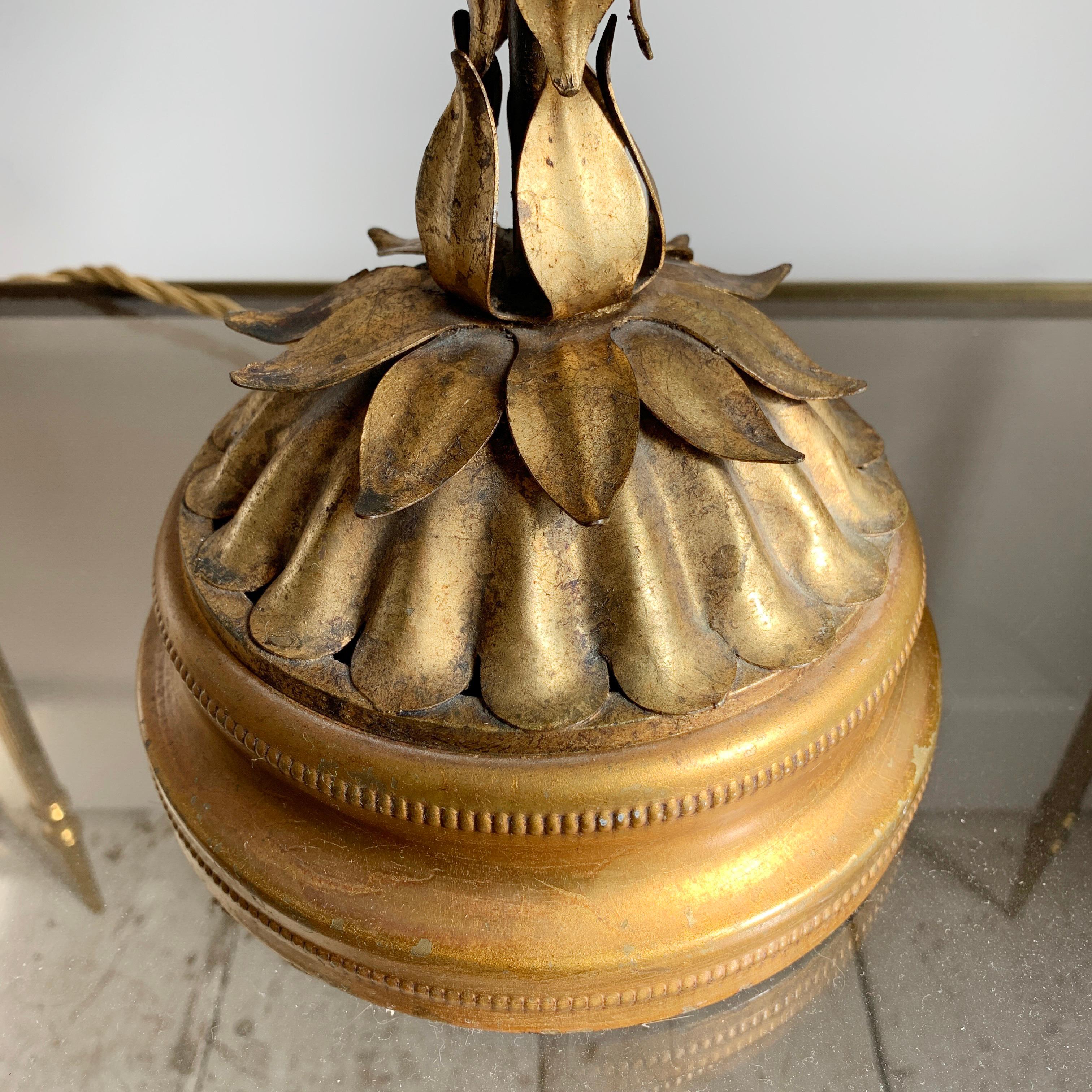 Lampe de table italienne du milieu du siècle à fleurs dorées, circa 1950 en vente 1
