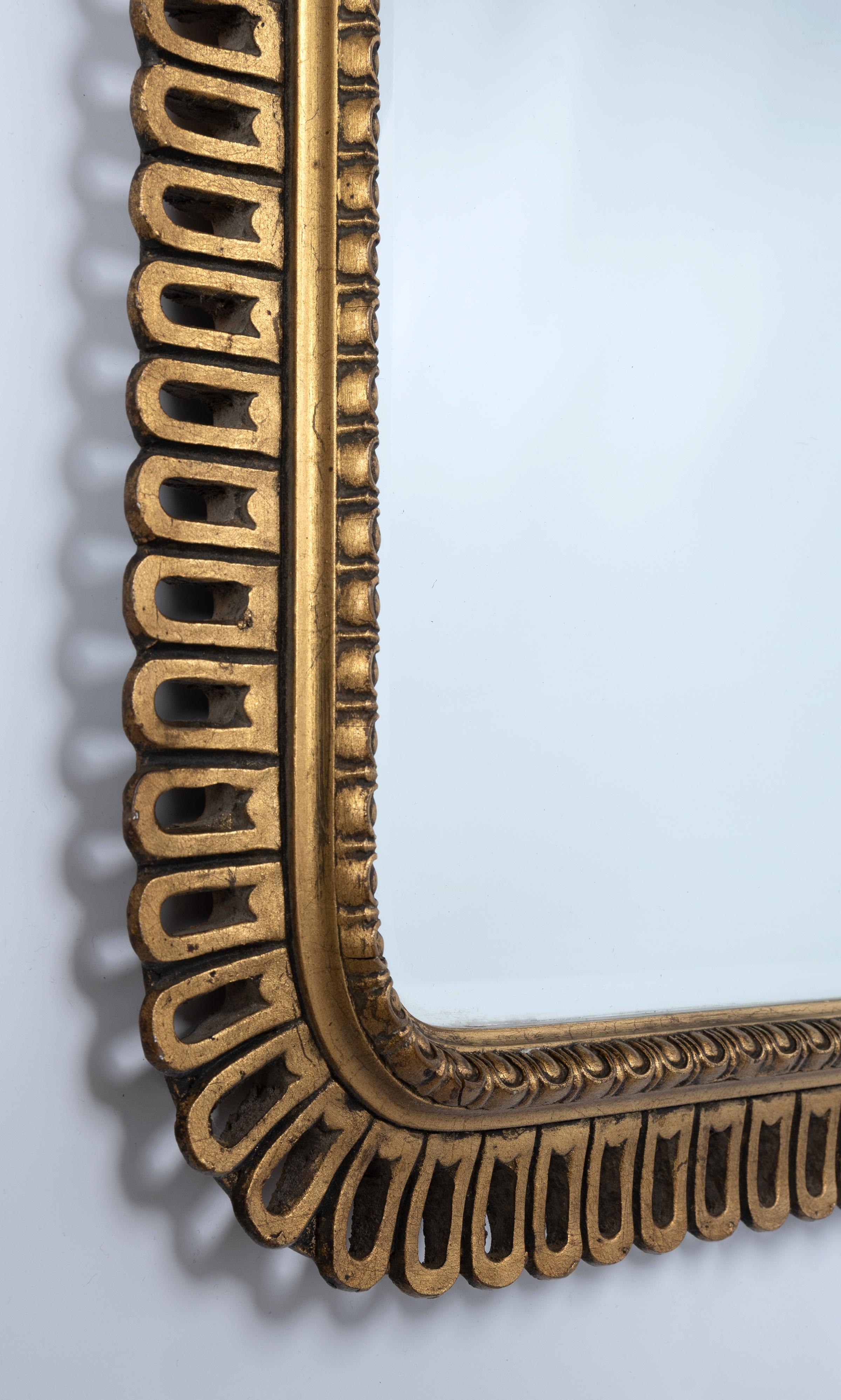 Mid-Century Modern Mid Century Italian Gilt Scalloped Edge Rectangular Mirror C.1950 For Sale